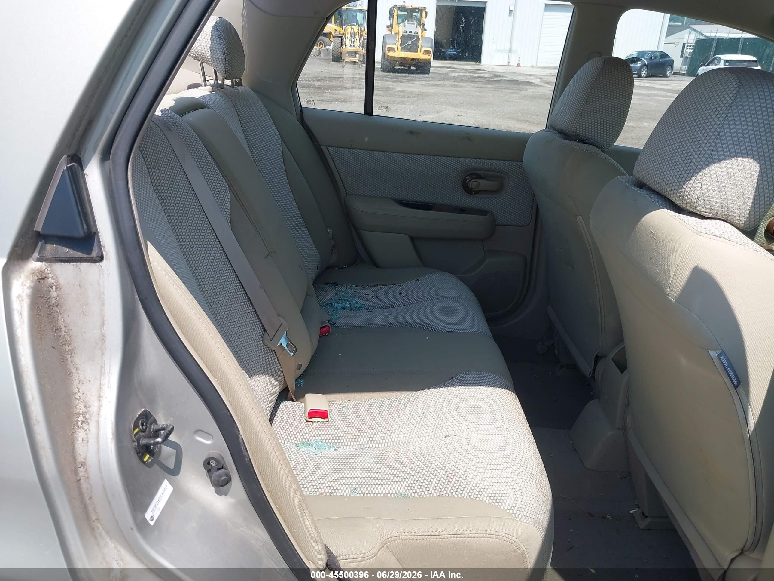 2007 Nissan Versa 1.8sl Silver vin: 3N1BC11E37L460527