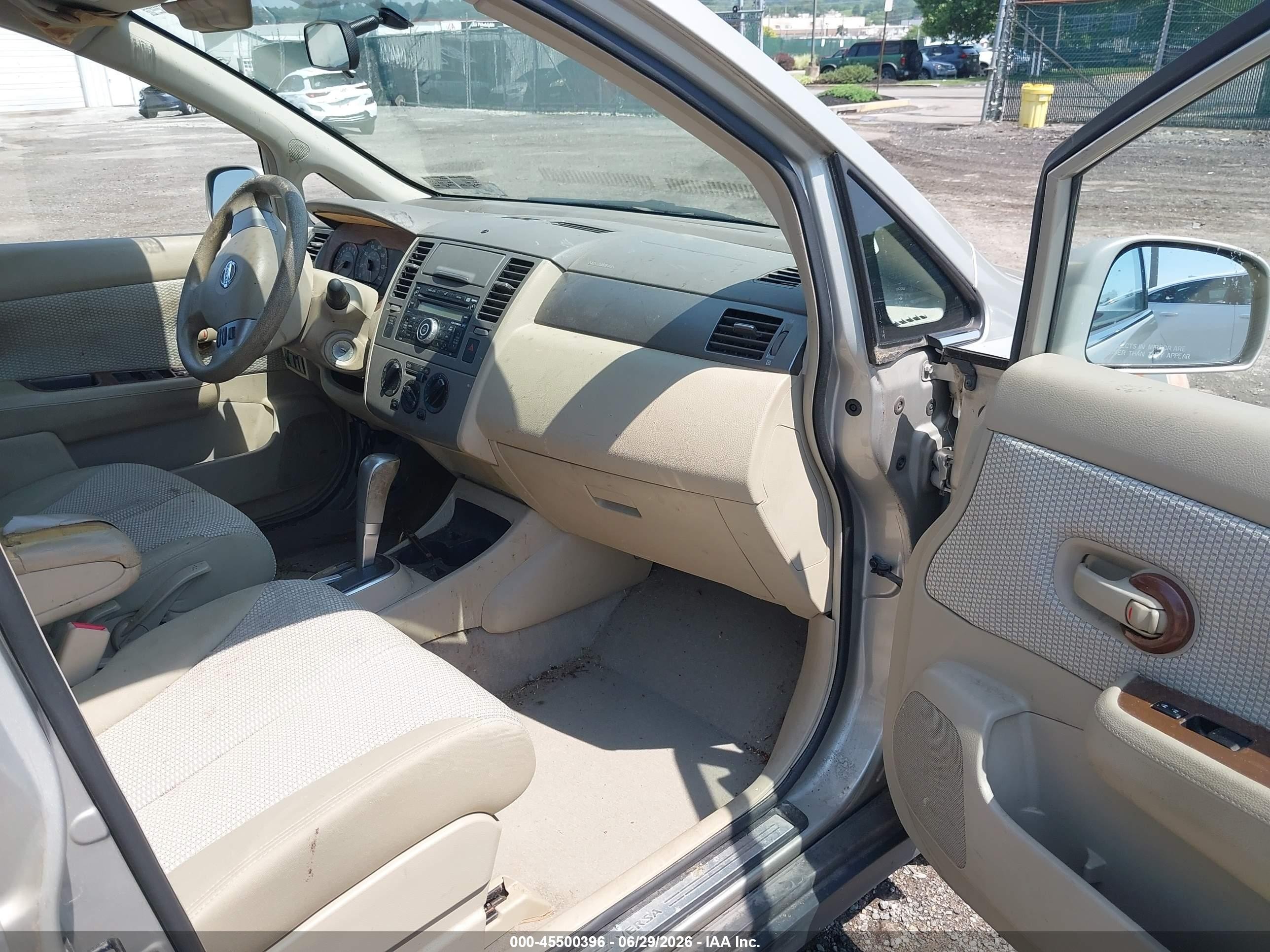 2007 Nissan Versa 1.8sl Silver vin: 3N1BC11E37L460527