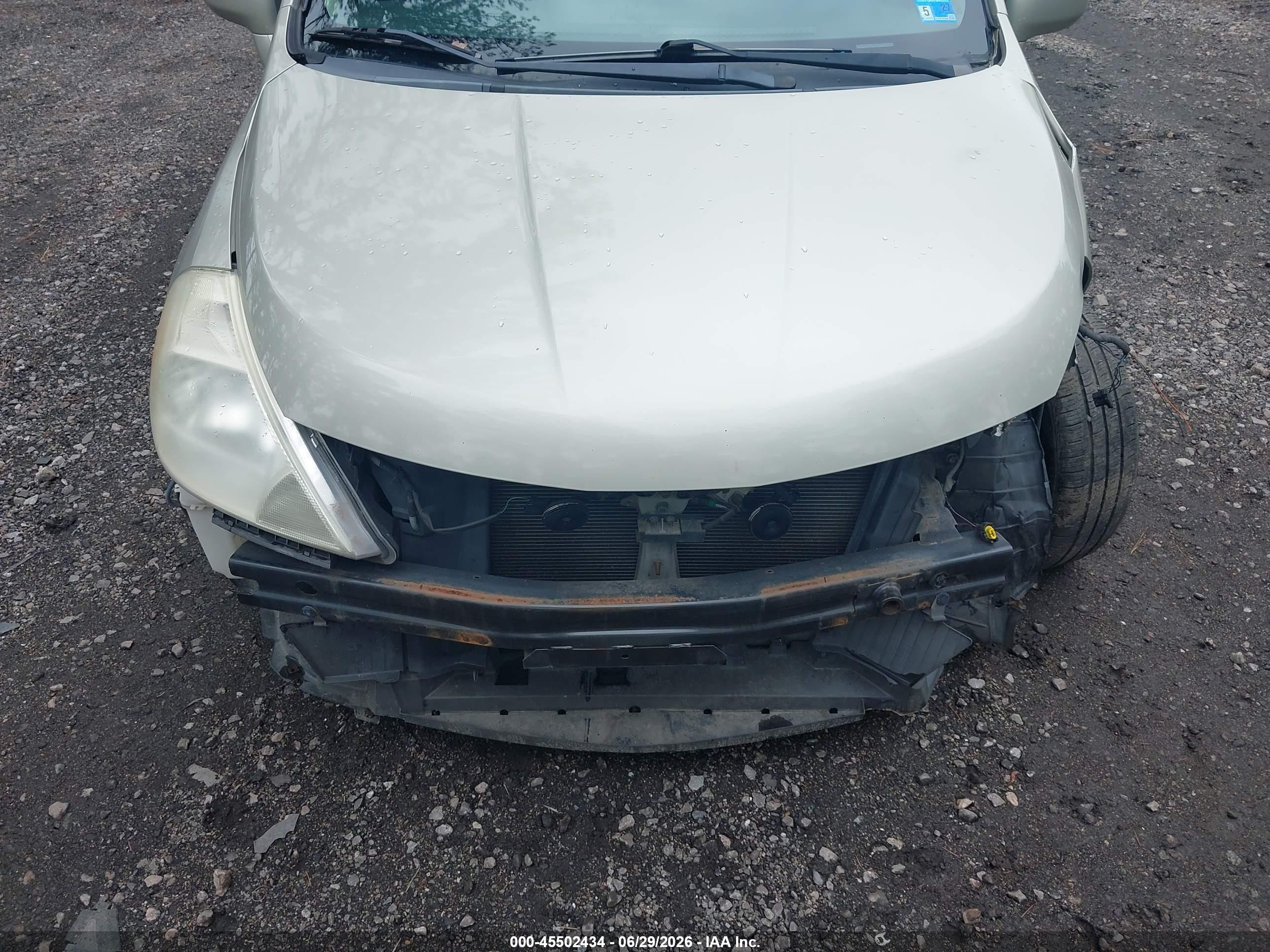 2008 Nissan Versa 1.8 S Beige vin: 3N1BC11E38L384860