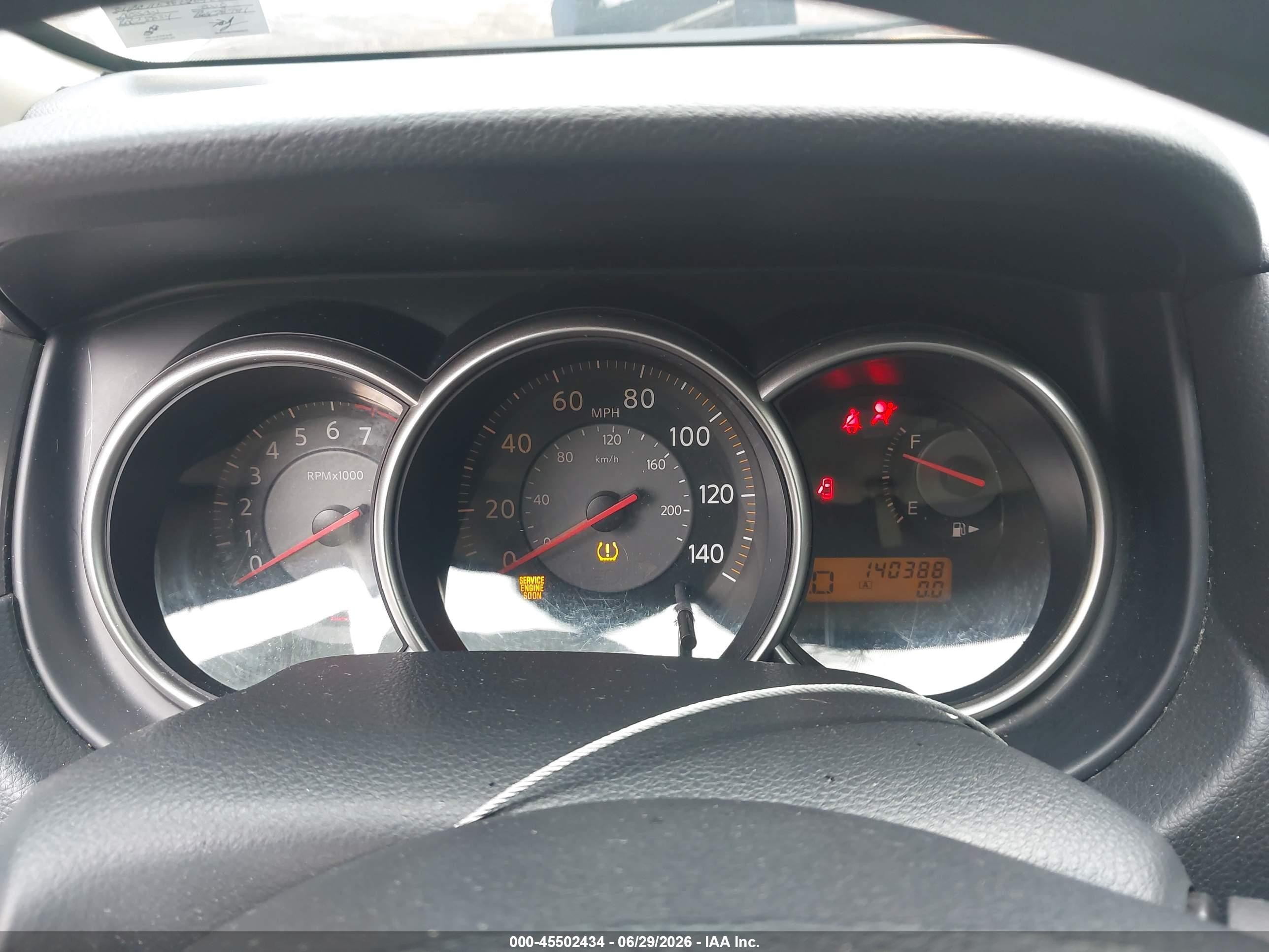 2008 Nissan Versa 1.8 S Beige vin: 3N1BC11E38L384860