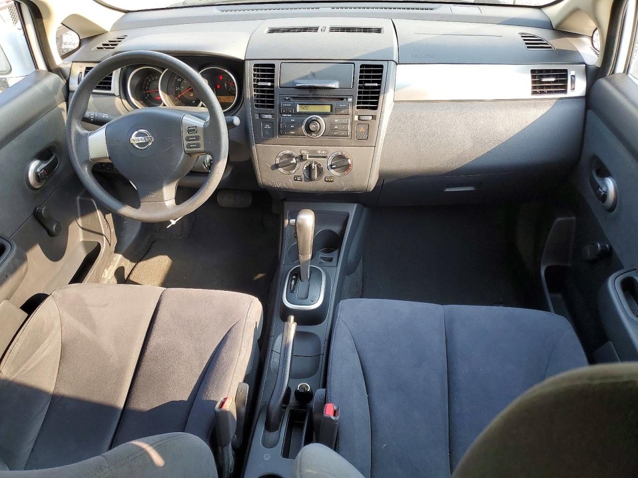2008 Nissan Versa 1.8 S White vin: 3N1BC11E38L388990