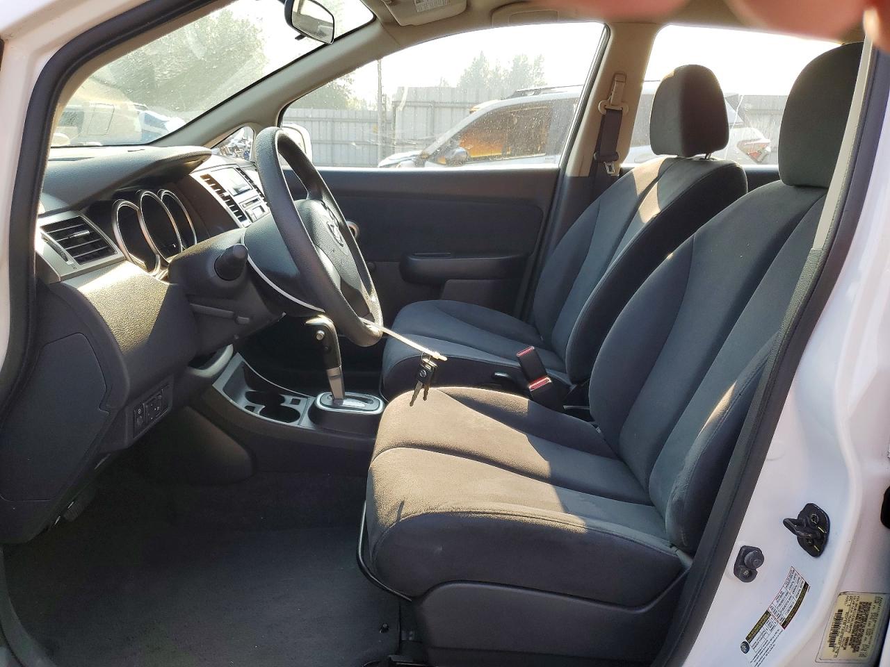 2008 Nissan Versa 1.8 S White vin: 3N1BC11E38L388990