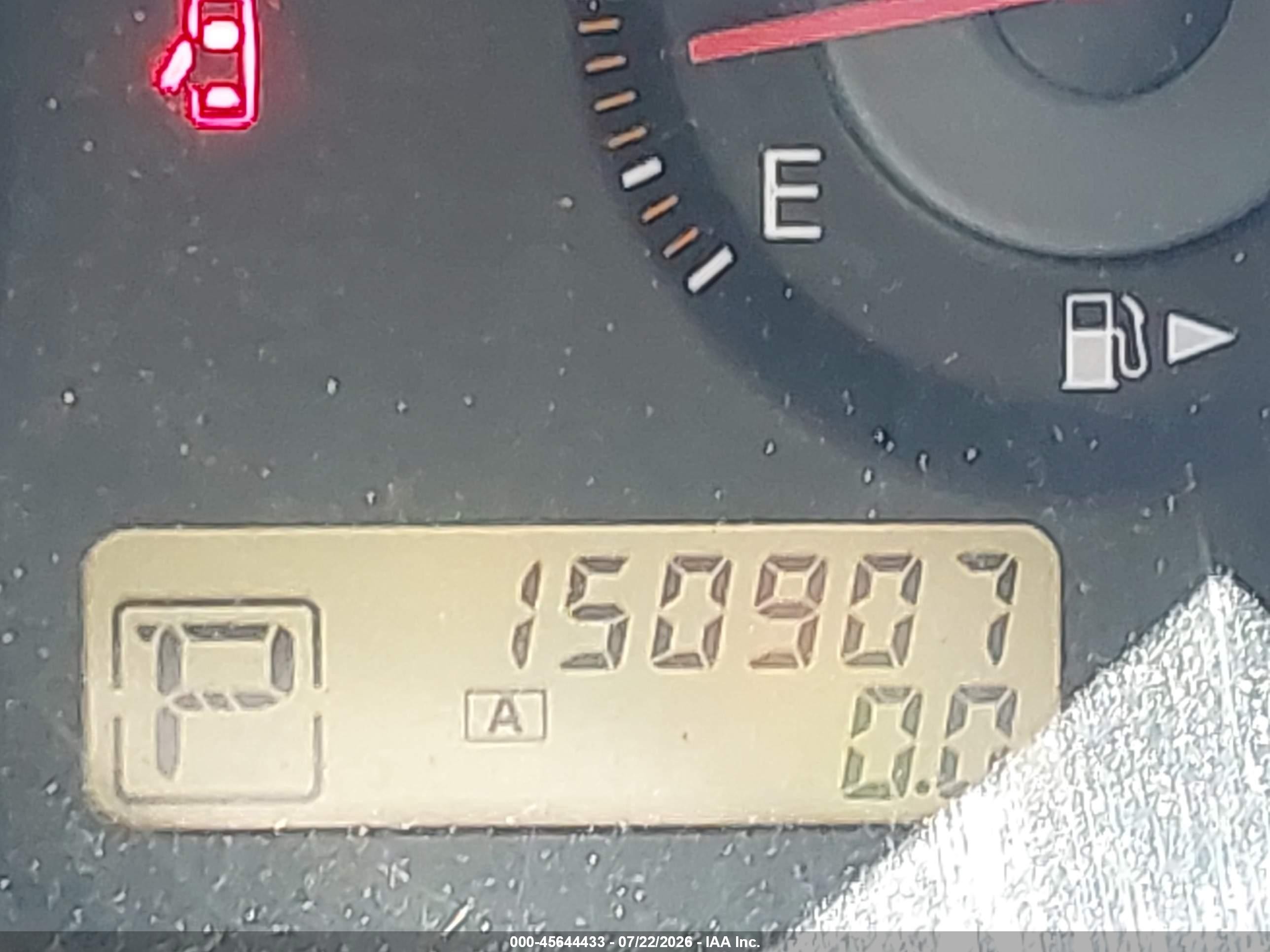2008 Nissan Versa 1.8 S Silver vin: 3N1BC11E38L397771