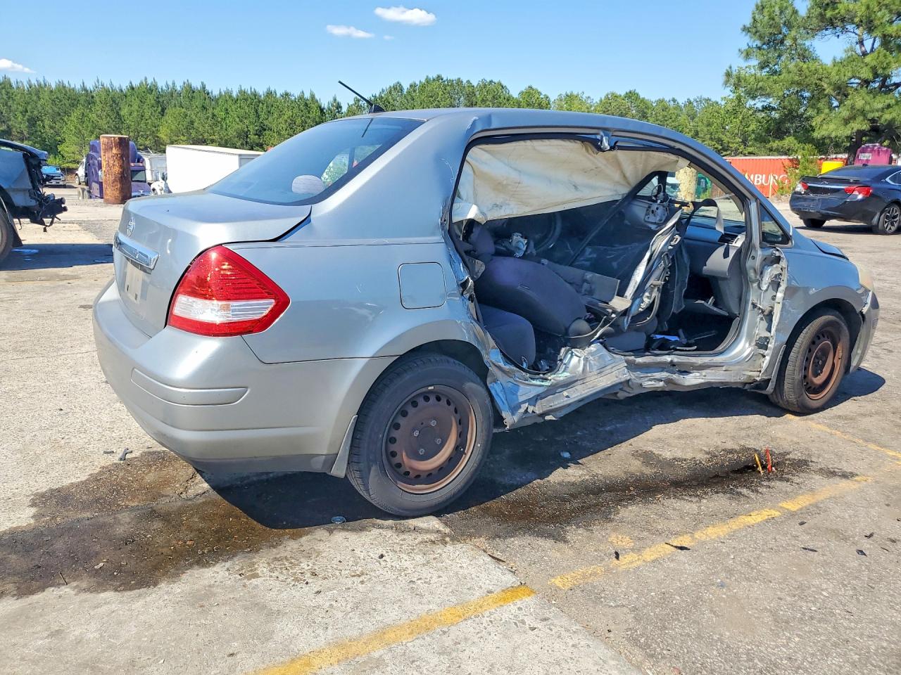 2009 Nissan Versa 1.8 S Белый vin: 3N1BC11E39L442659