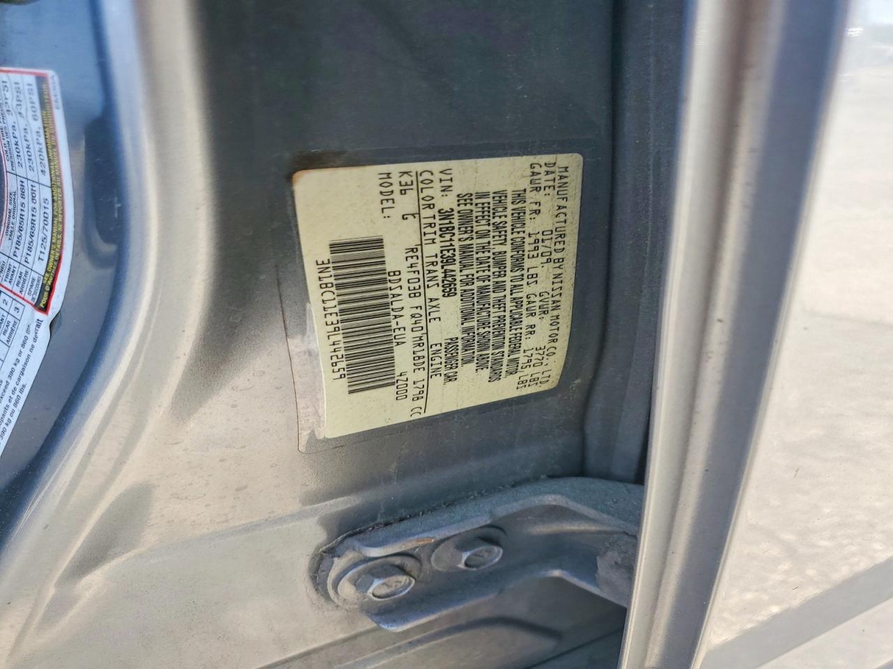 2009 Nissan Versa 1.8 S Белый vin: 3N1BC11E39L442659