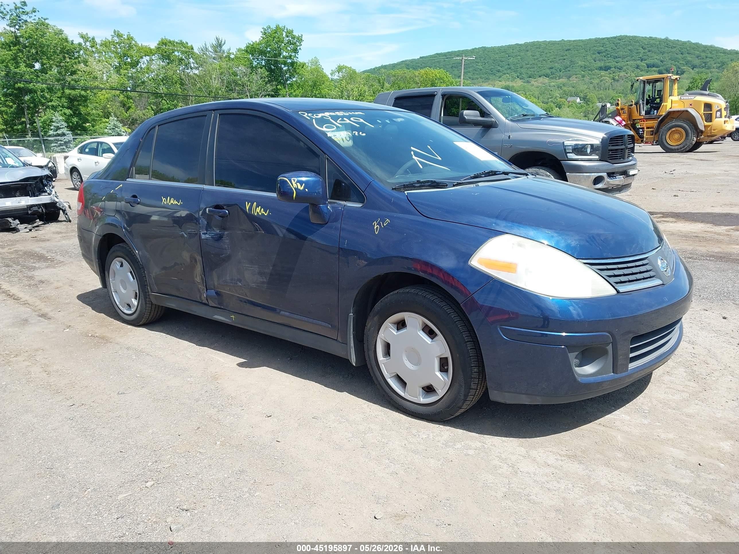 2008 Nissan Versa 1.8s Blue vin: 3N1BC11E48L368554