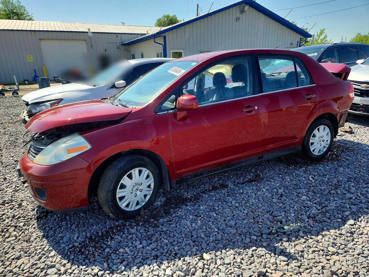 2008 Nissan Versa 1.8 S Red vin: 3N1BC11E48L375715