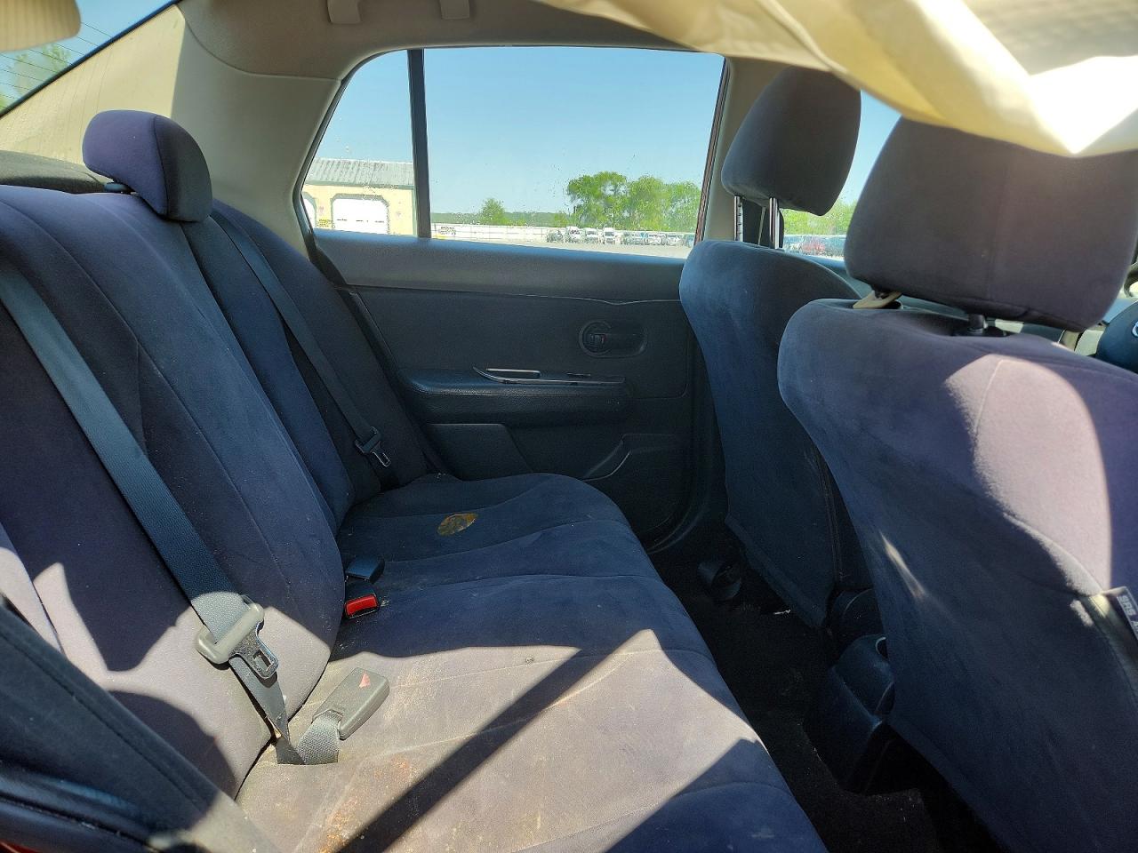 2008 Nissan Versa 1.8 S Red vin: 3N1BC11E48L375715