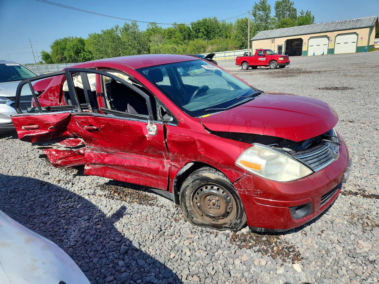 2008 Nissan Versa 1.8 S Red vin: 3N1BC11E48L375715