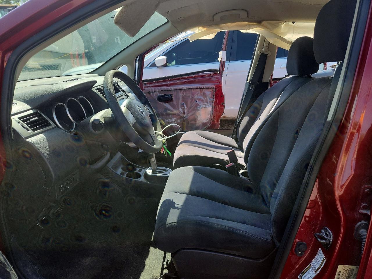 2008 Nissan Versa 1.8 S Red vin: 3N1BC11E48L375715