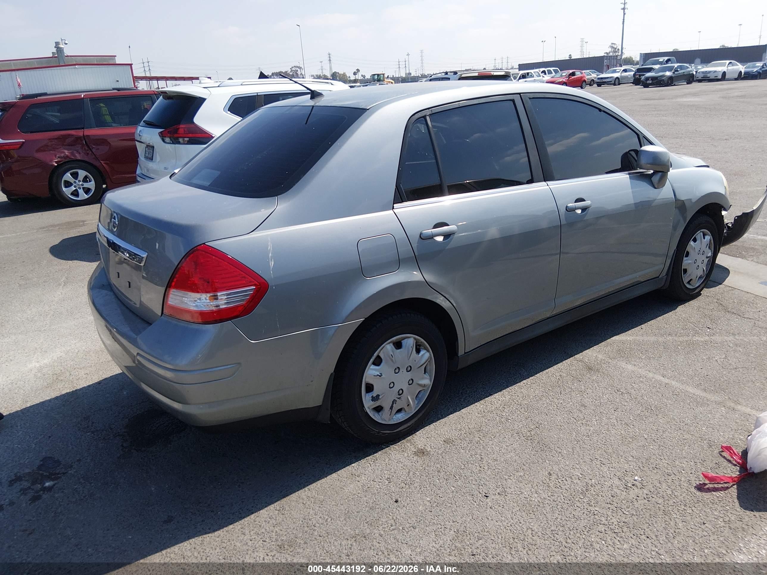2008 Nissan Versa 1.8 S Gray vin: 3N1BC11E48L403206