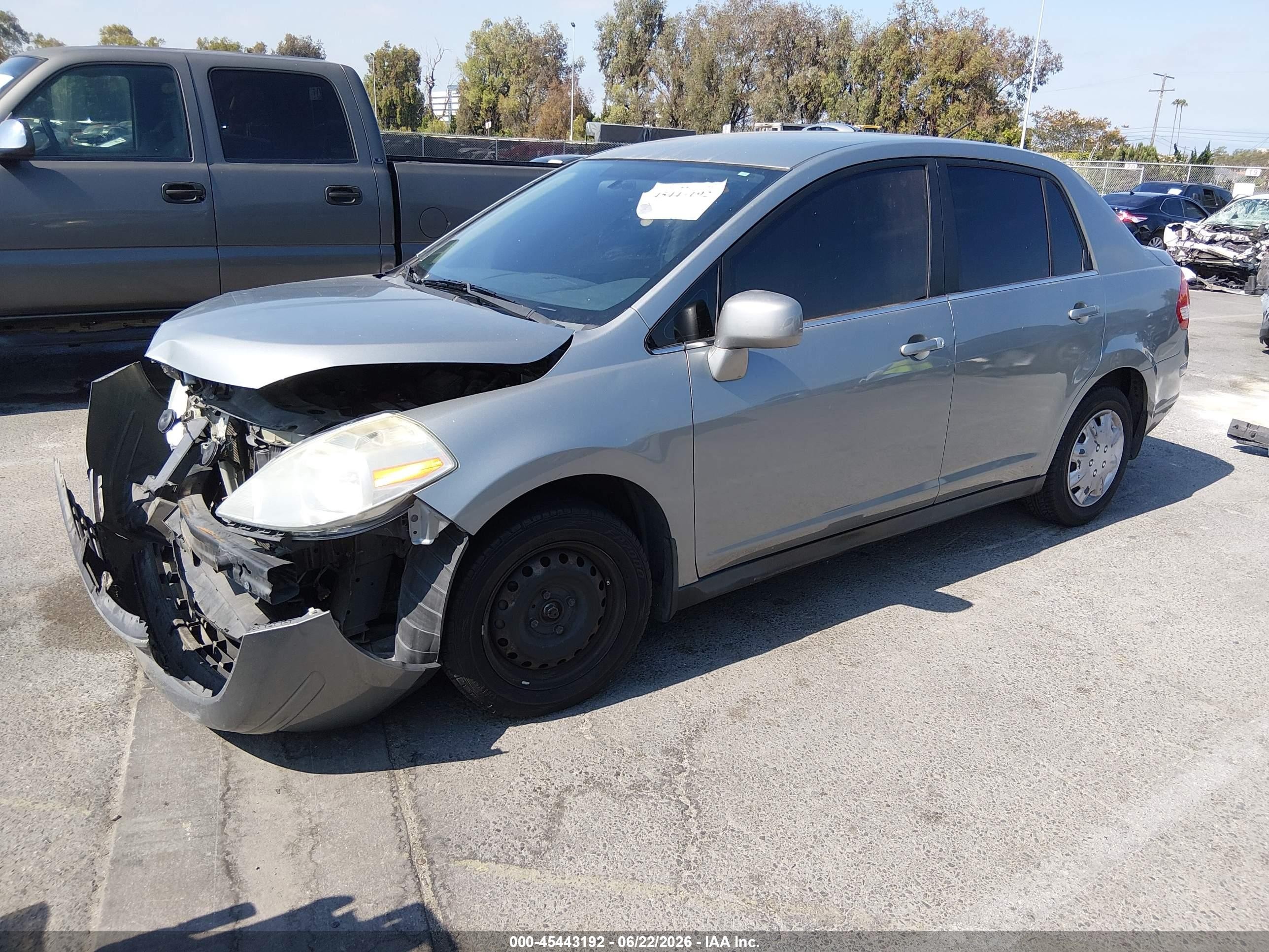 2008 Nissan Versa 1.8 S Gray vin: 3N1BC11E48L403206