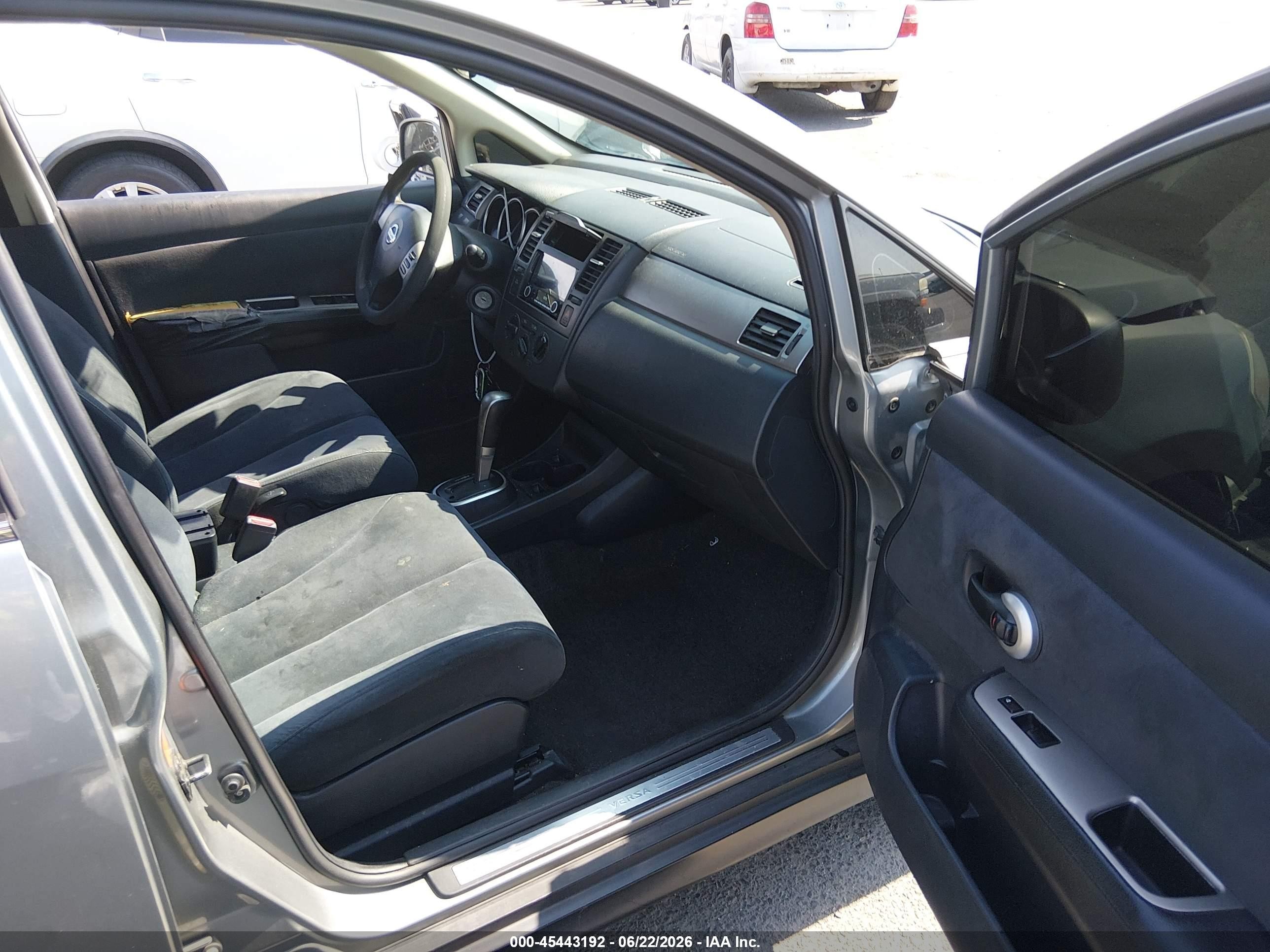 2008 Nissan Versa 1.8 S Gray vin: 3N1BC11E48L403206