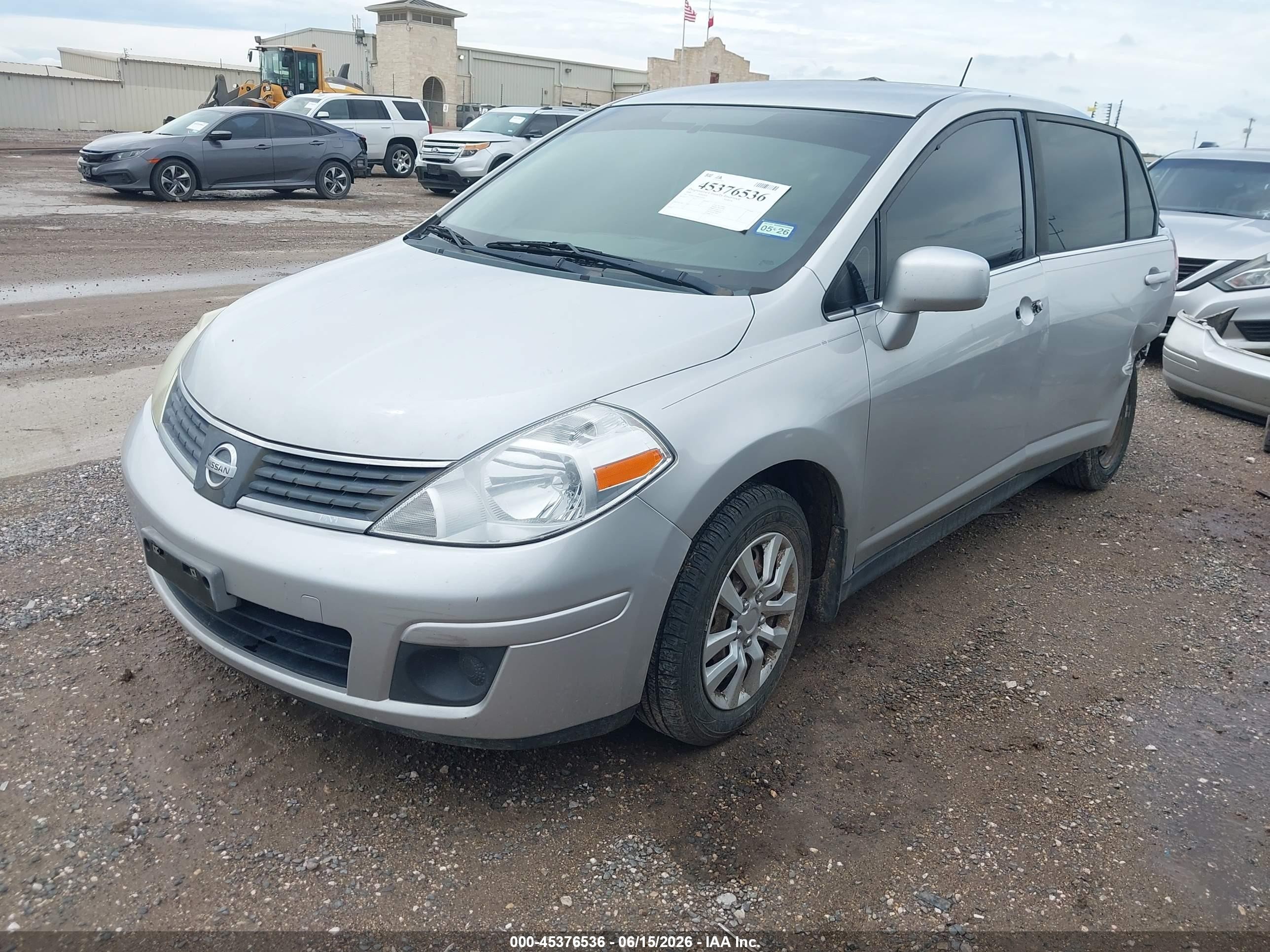 2008 Nissan Versa 1.8 S Серебряный vin: 3N1BC11E48L454009