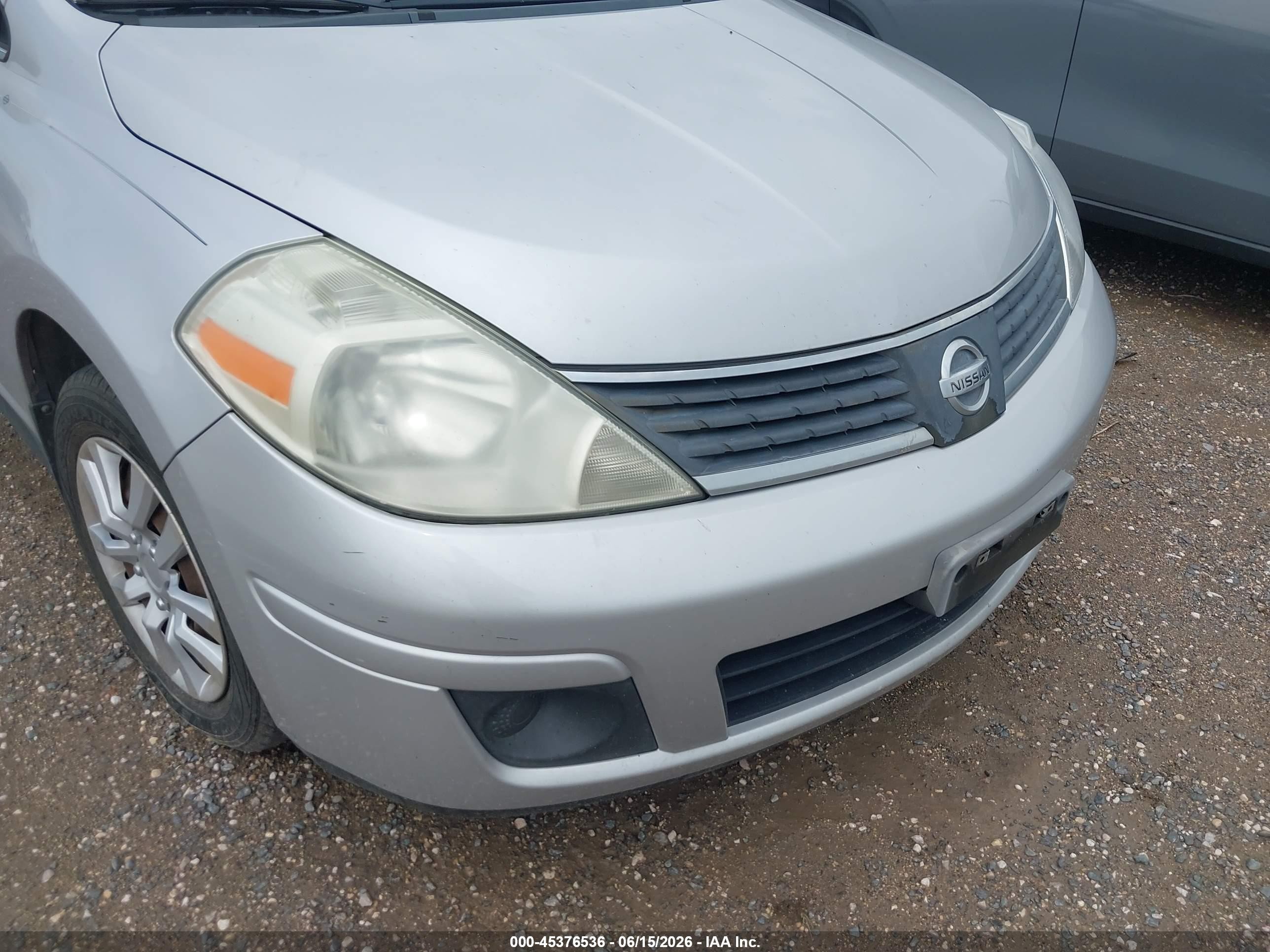 2008 Nissan Versa 1.8 S Серебряный vin: 3N1BC11E48L454009