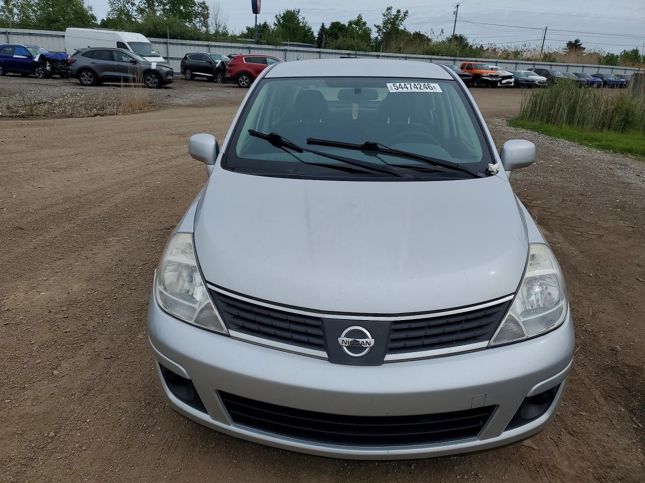 2009 Nissan Versa 1.8 S Silver vin: 3N1BC11E49L398087