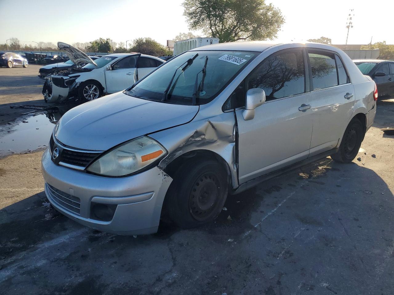 2008 Nissan Versa 1.8 S Серый vin: 3N1BC11E58L363699