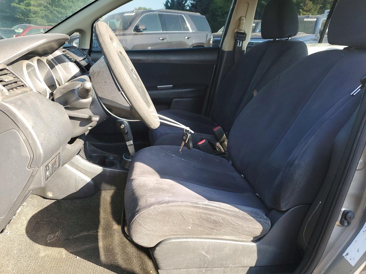 2008 Nissan Versa 1.8 S Серебряный vin: 3N1BC11E58L387243