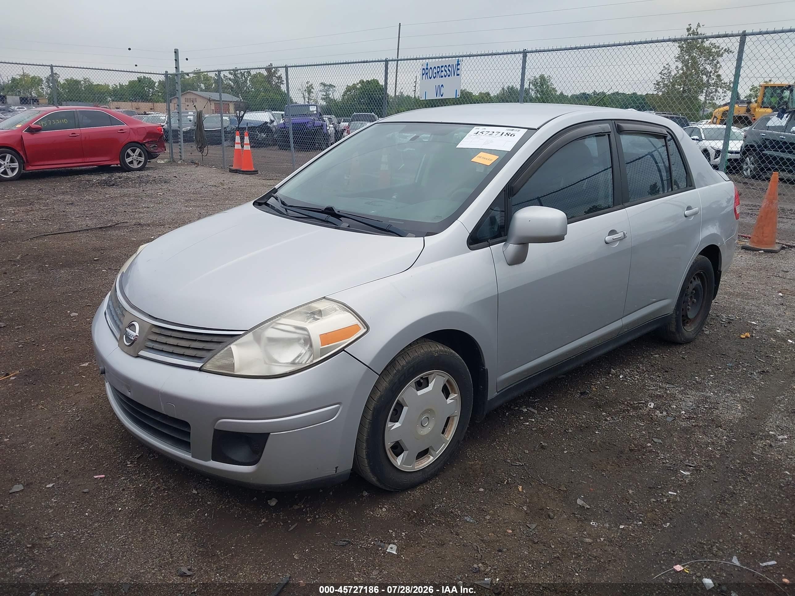2009 Nissan Versa 1.8s Silver vin: 3N1BC11E69L445796