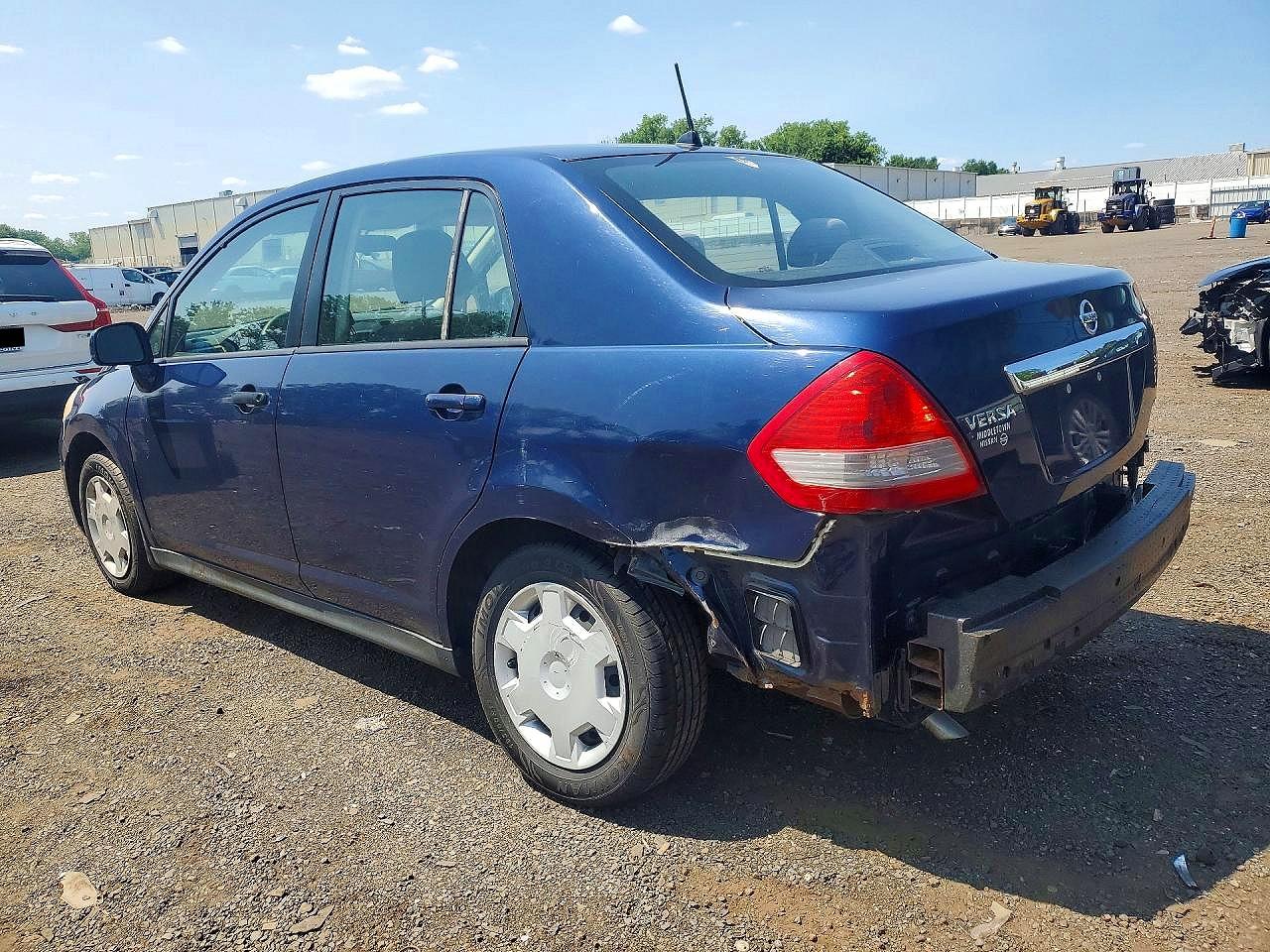 2009 Nissan Versa 1.8 S Blue vin: 3N1BC11E69L446236