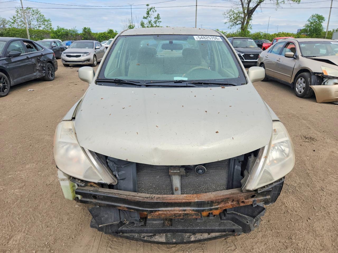 2007 Nissan Versa 1.8 S Beige vin: 3N1BC11E77L441902