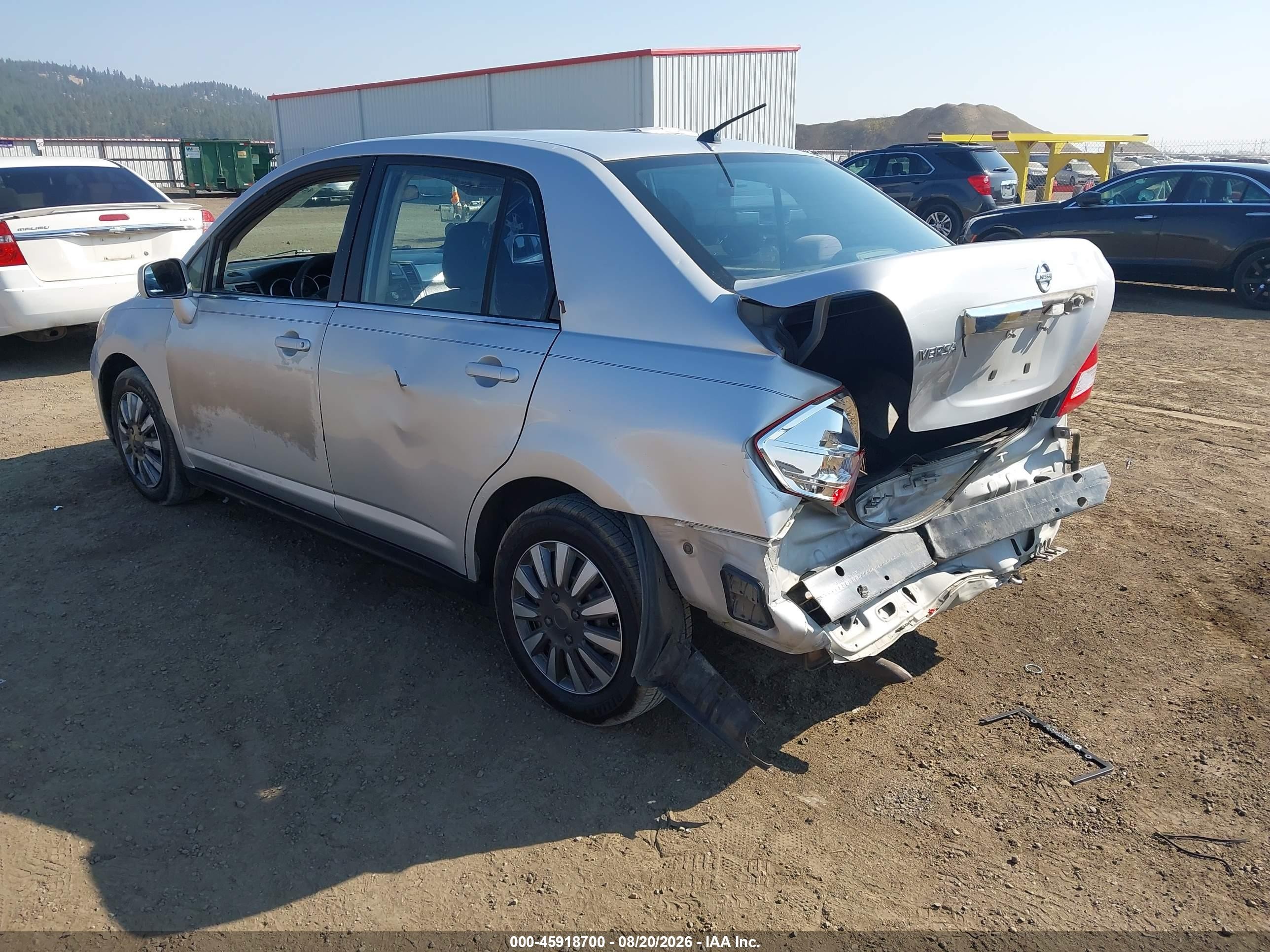 2009 Nissan Versa 1.8s Silver vin: 3N1BC11E89L383642