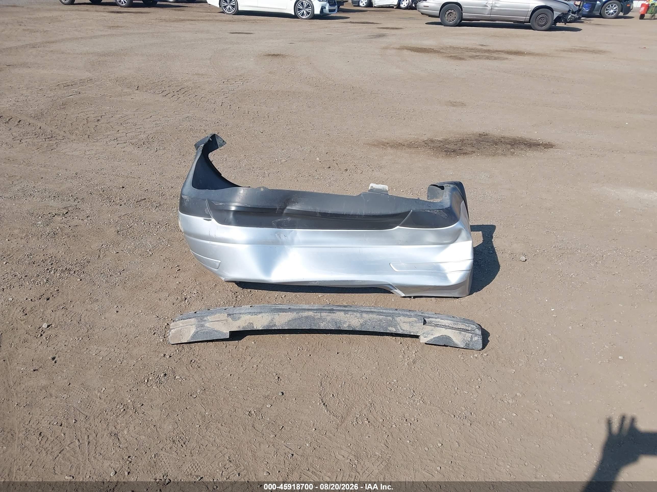 2009 Nissan Versa 1.8s Silver vin: 3N1BC11E89L383642