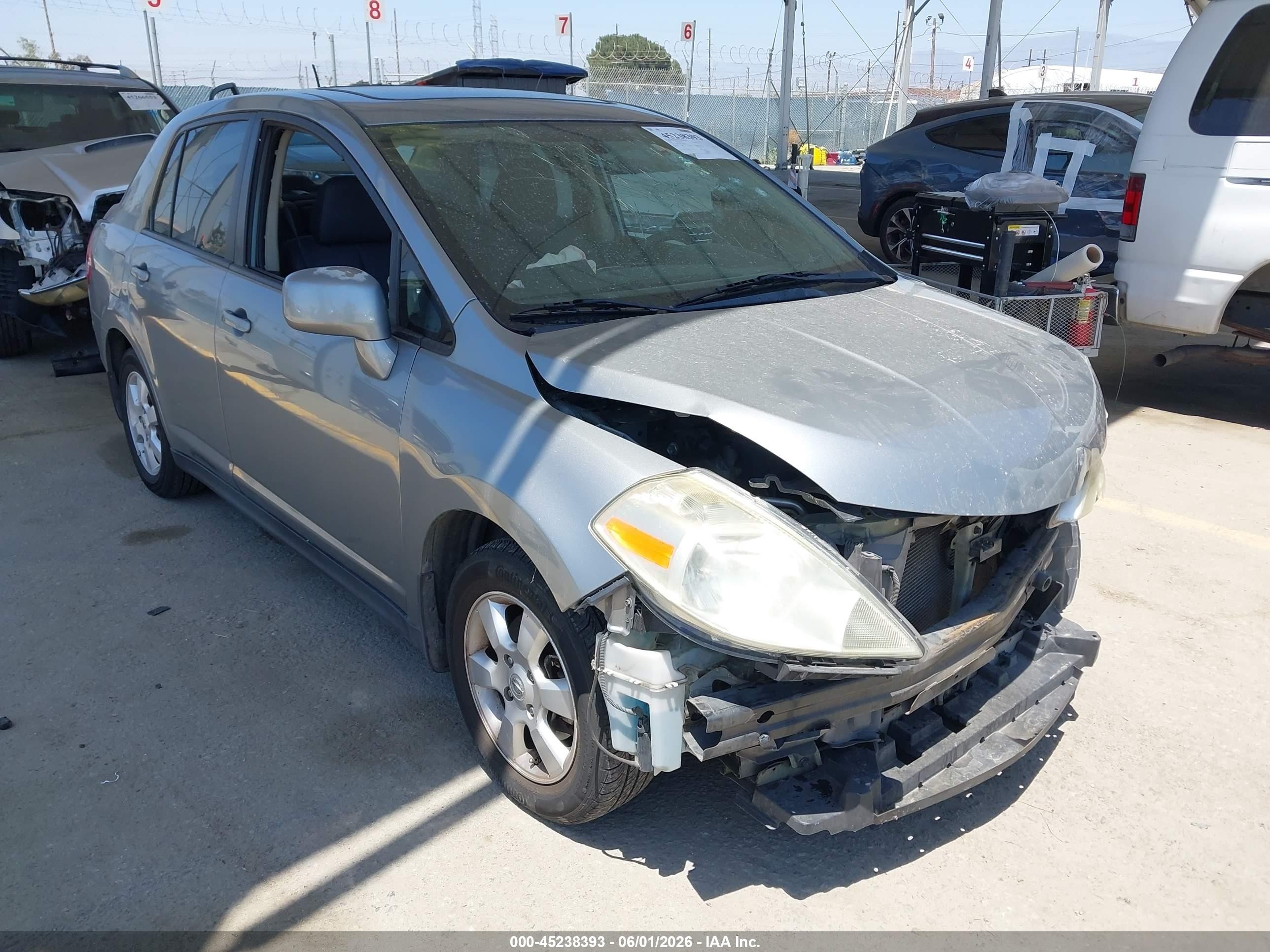 2009 Nissan Versa 1.8sl Silver vin: 3N1BC11E89L390669