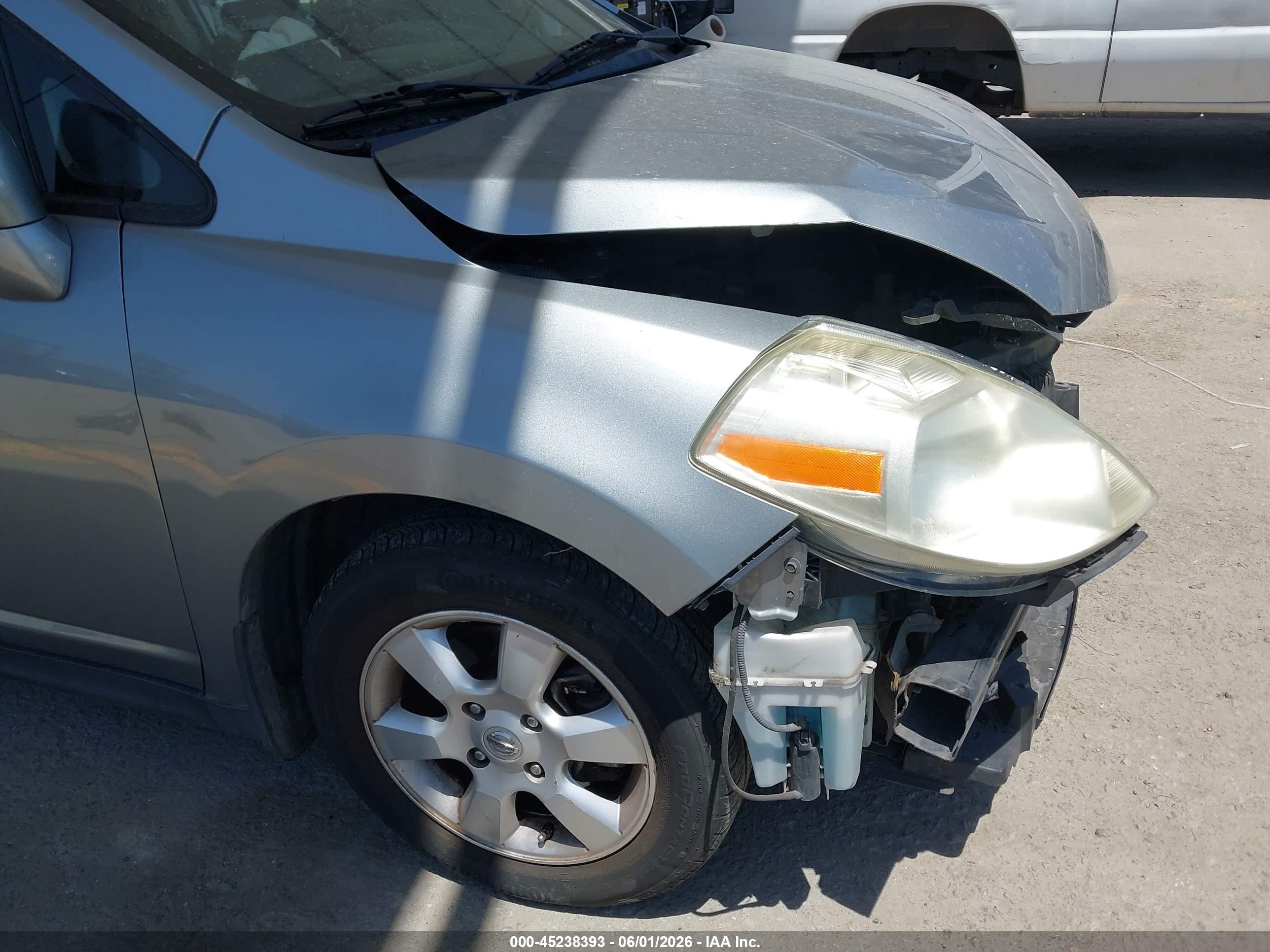 2009 Nissan Versa 1.8sl Silver vin: 3N1BC11E89L390669