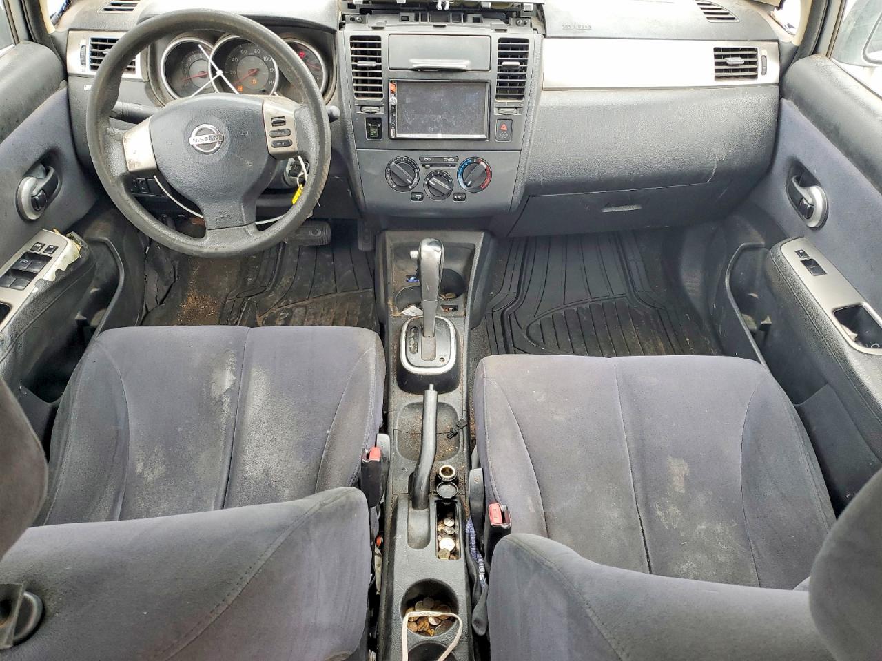 2009 Nissan Versa 1.8 S Silver vin: 3N1BC11E89L439448