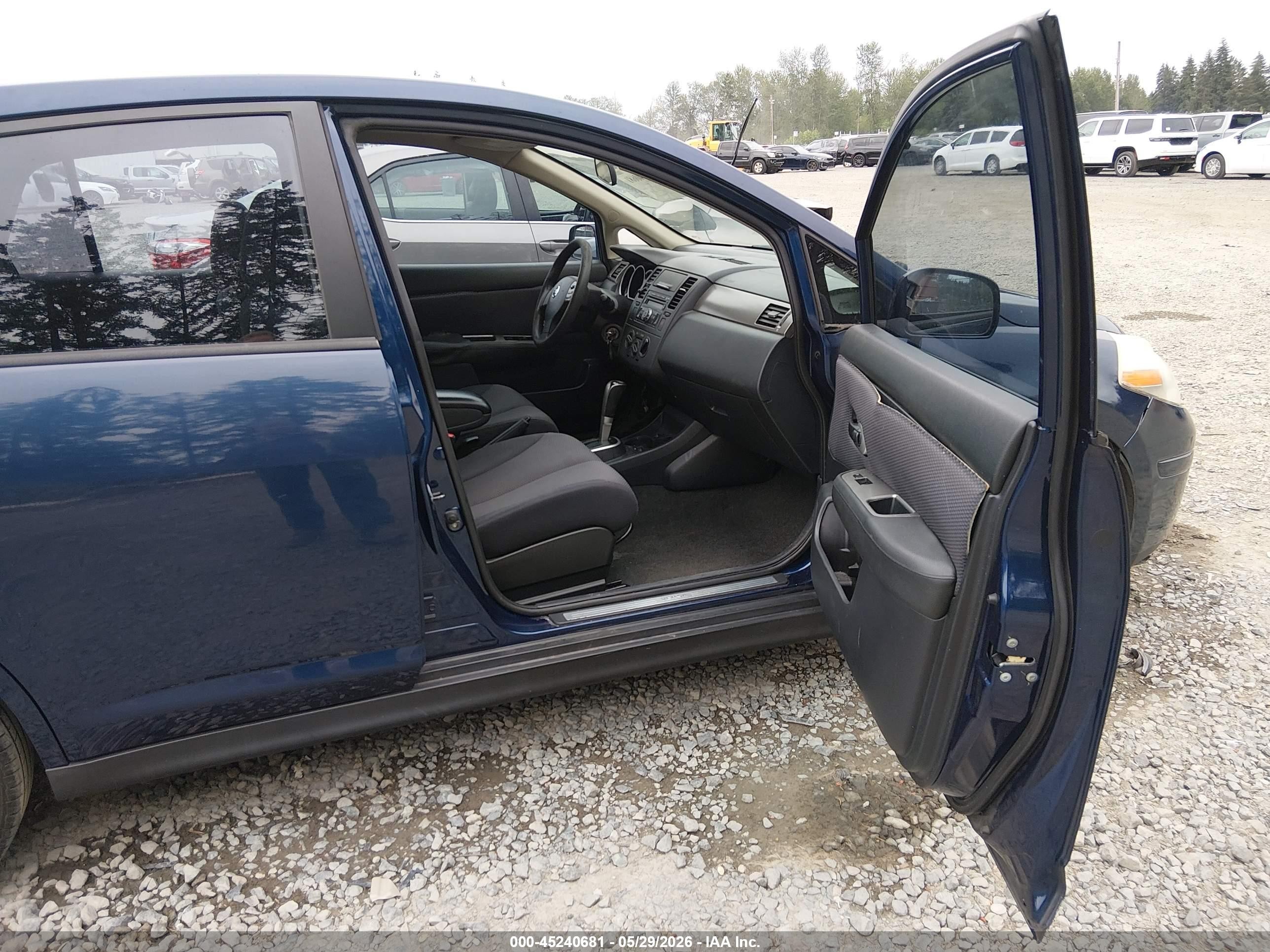 2009 Nissan Versa 1.8sl Blue vin: 3N1BC11E89L484485