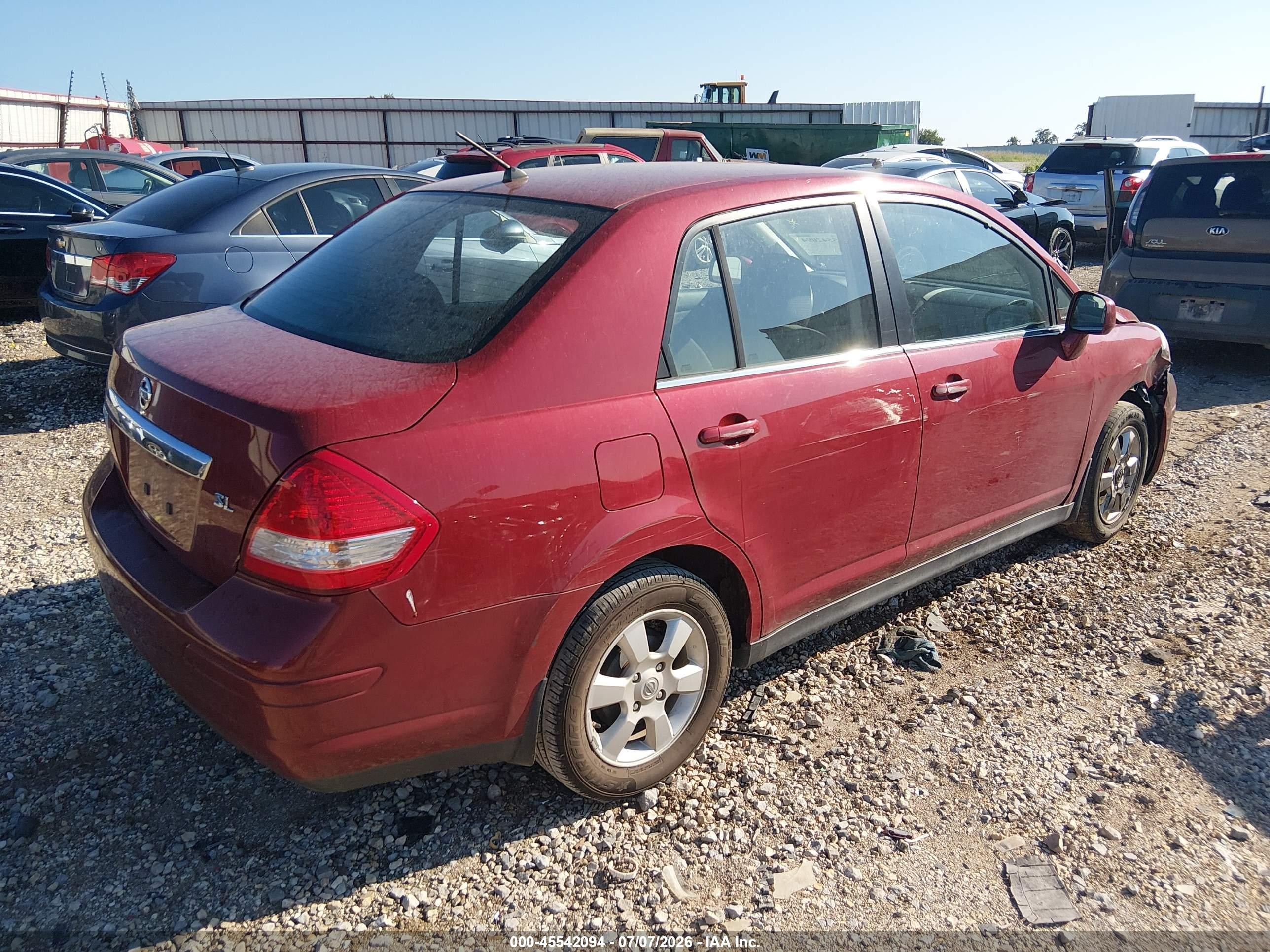 2007 Nissan Versa 1.8sl Maroon vin: 3N1BC11E97L409761