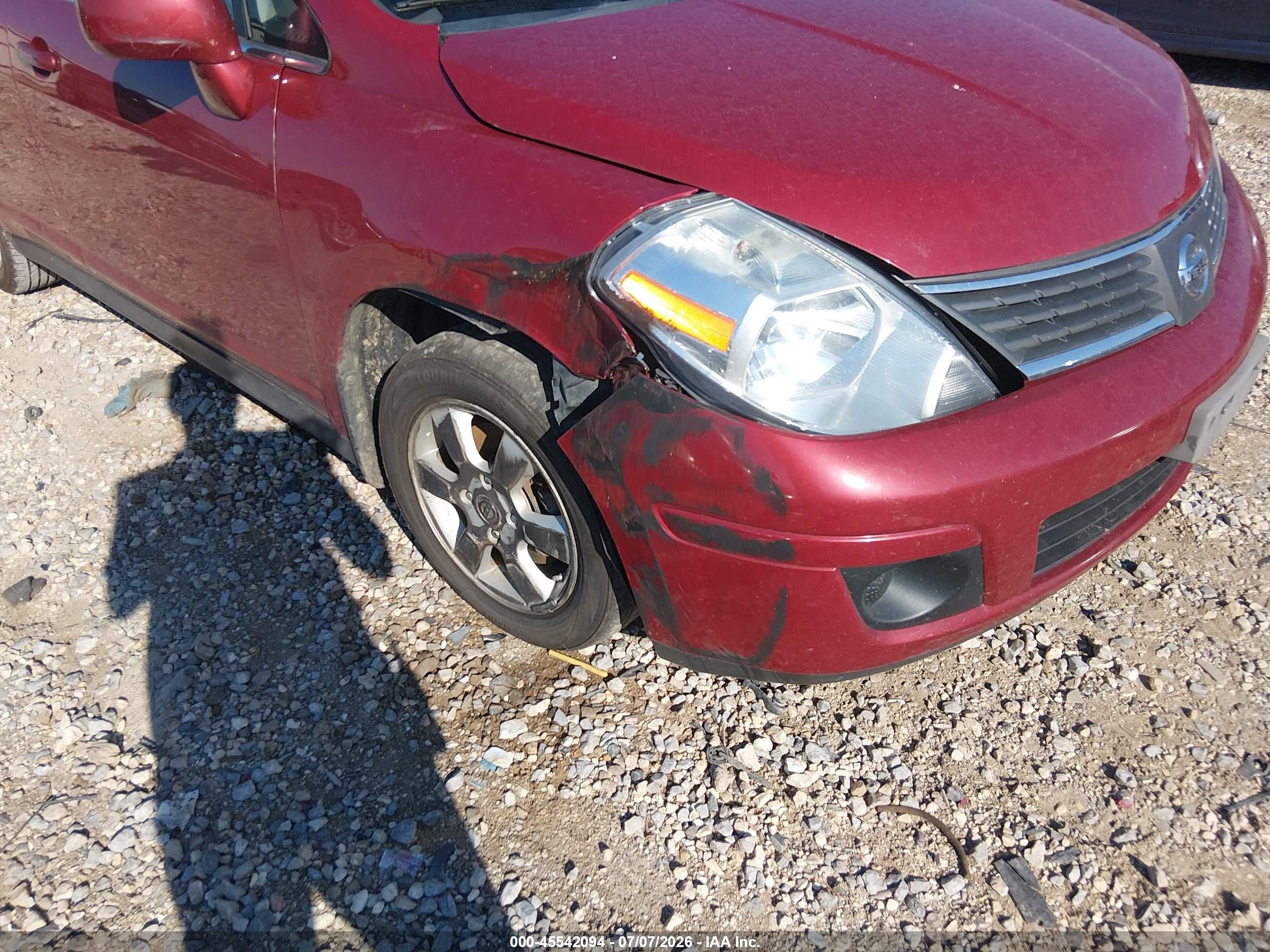 2007 Nissan Versa 1.8sl Maroon vin: 3N1BC11E97L409761