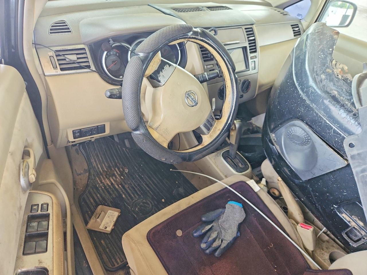 2009 Nissan Versa 1.8 S Черный vin: 3N1BC11E99L369359
