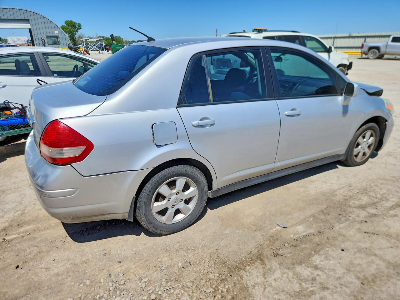 2009 Nissan Versa 1.8 S Silver vin: 3N1BC11E99L447624
