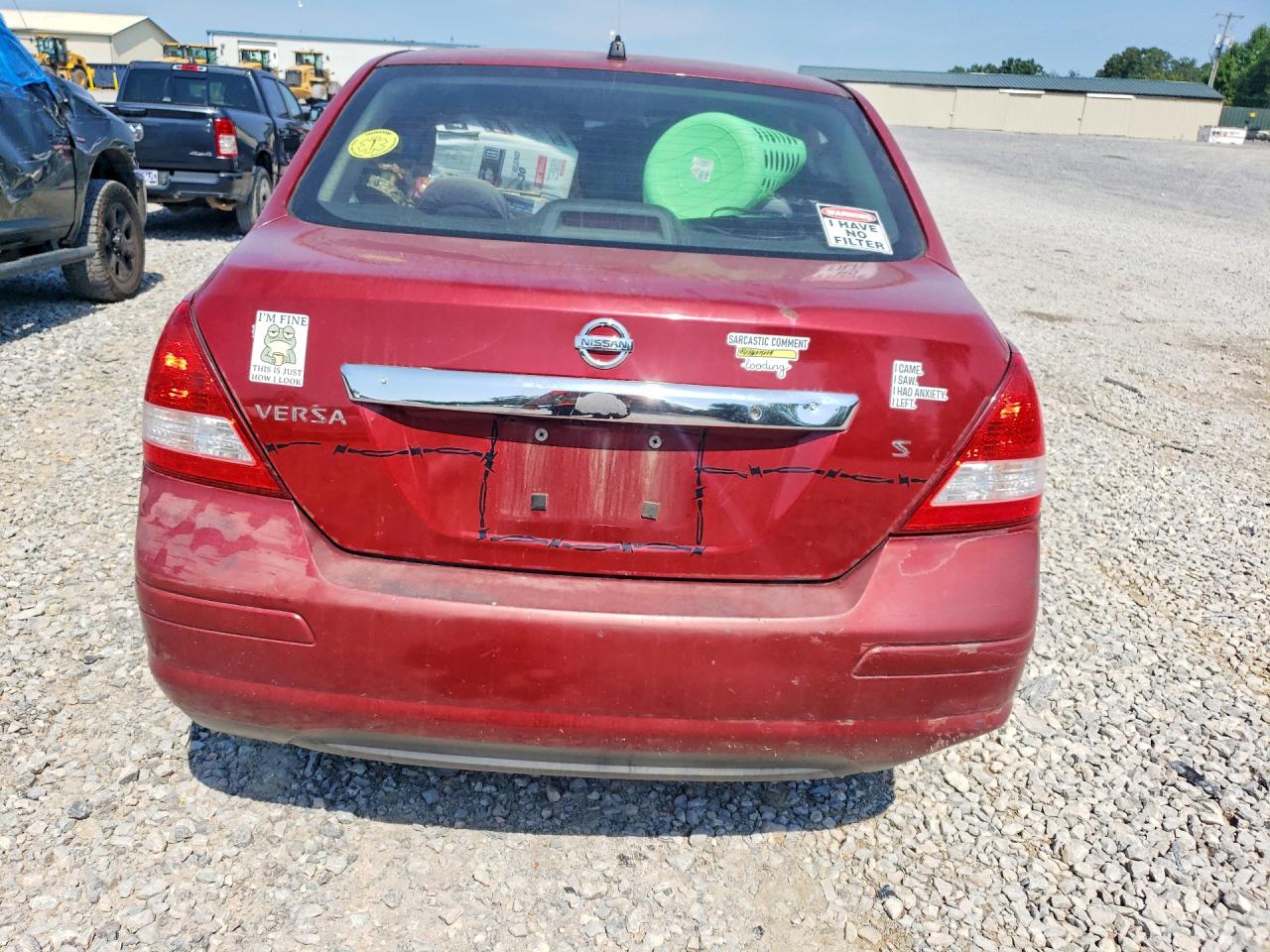 2007 Nissan Versa 1.8 S Red vin: 3N1BC11EX7L398267