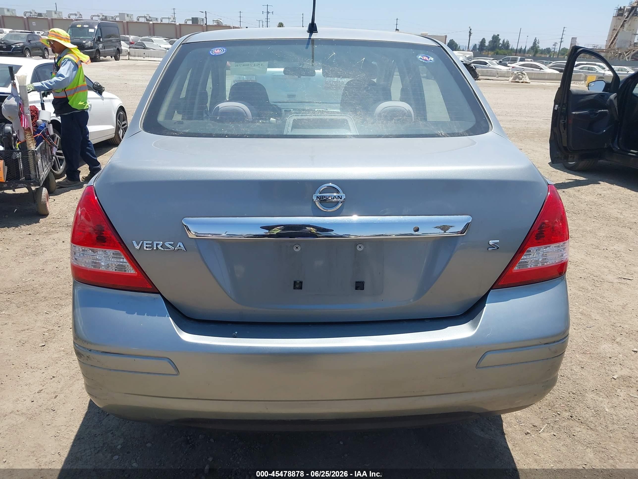 2007 Nissan Versa 1.8s Gray vin: 3N1BC11EX7L460265