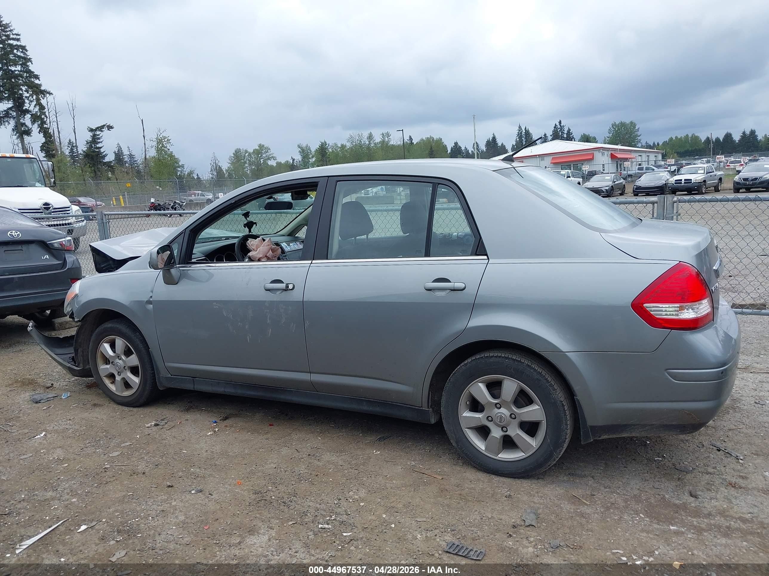 2008 Nissan Versa 1.8sl Gray vin: 3N1BC11EX8L401864