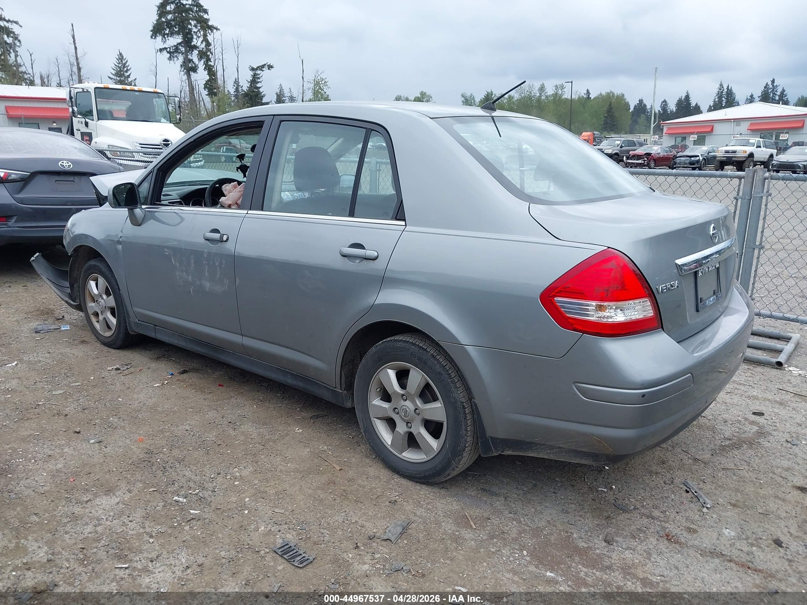 2008 Nissan Versa 1.8sl Gray vin: 3N1BC11EX8L401864