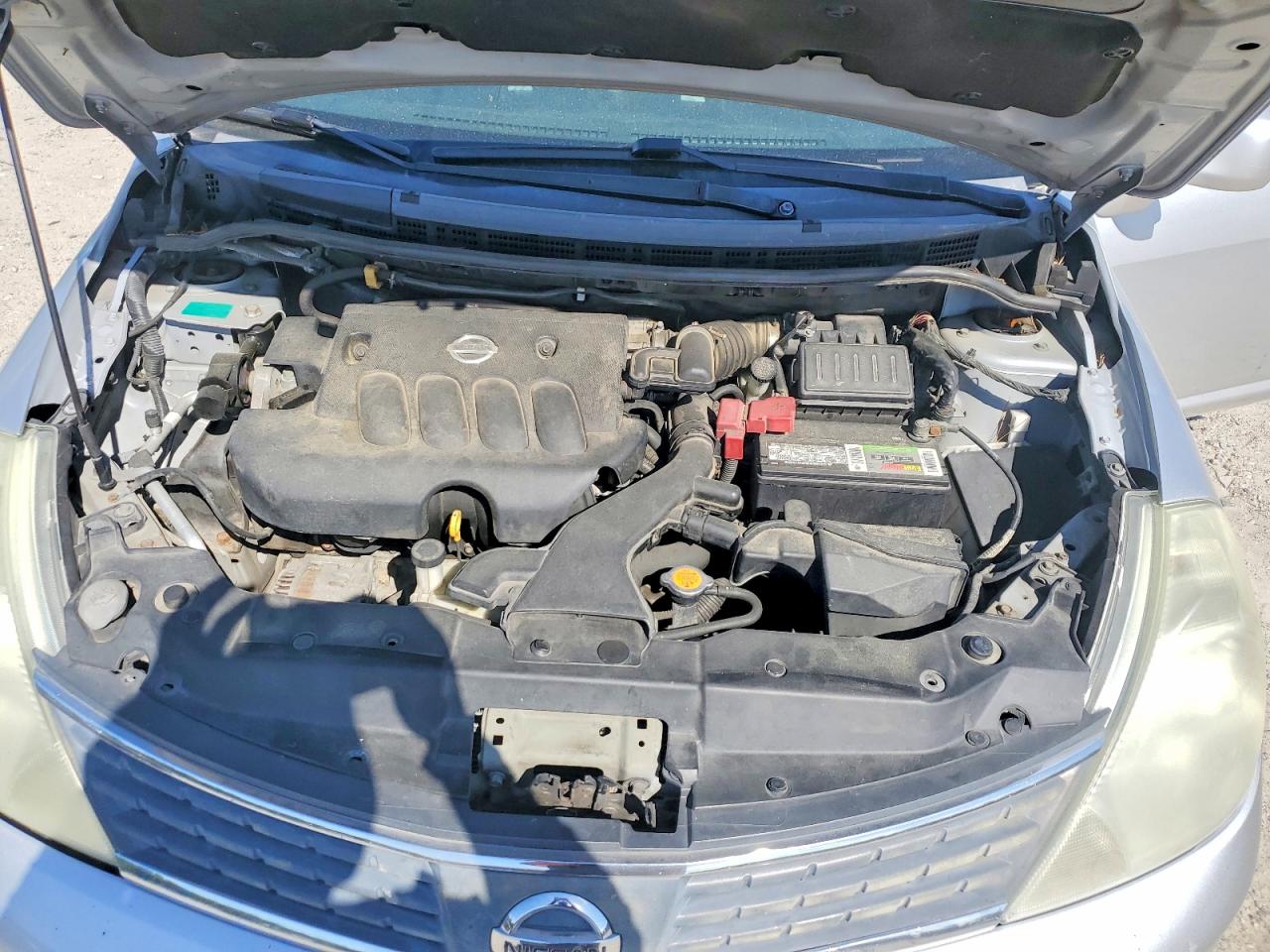 2009 Nissan Versa 1.8 S Silver vin: 3N1BC11EX9L383772