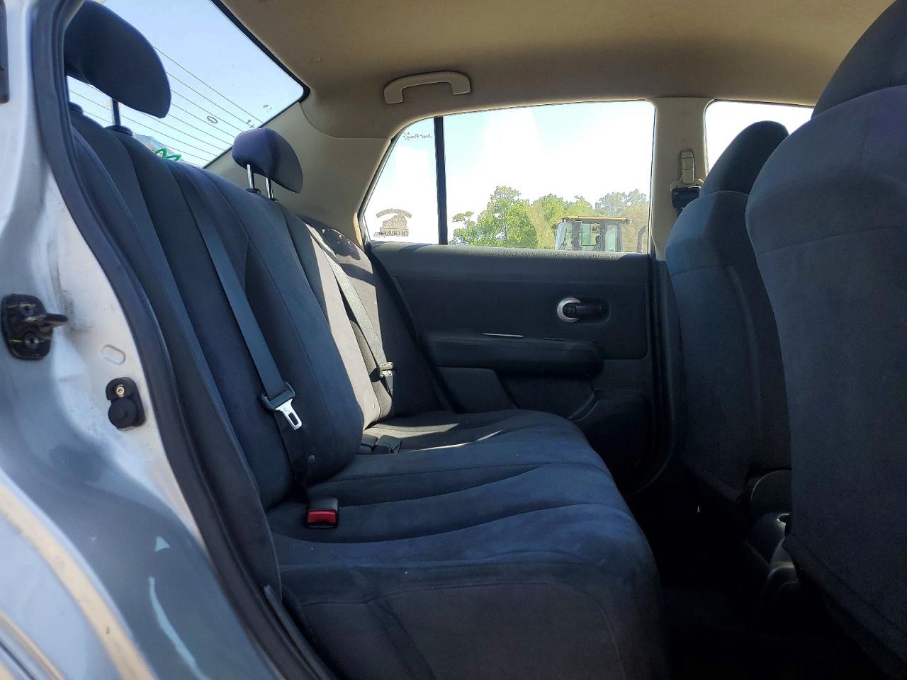 2009 Nissan Versa 1.8 S Silver vin: 3N1BC11EX9L383772