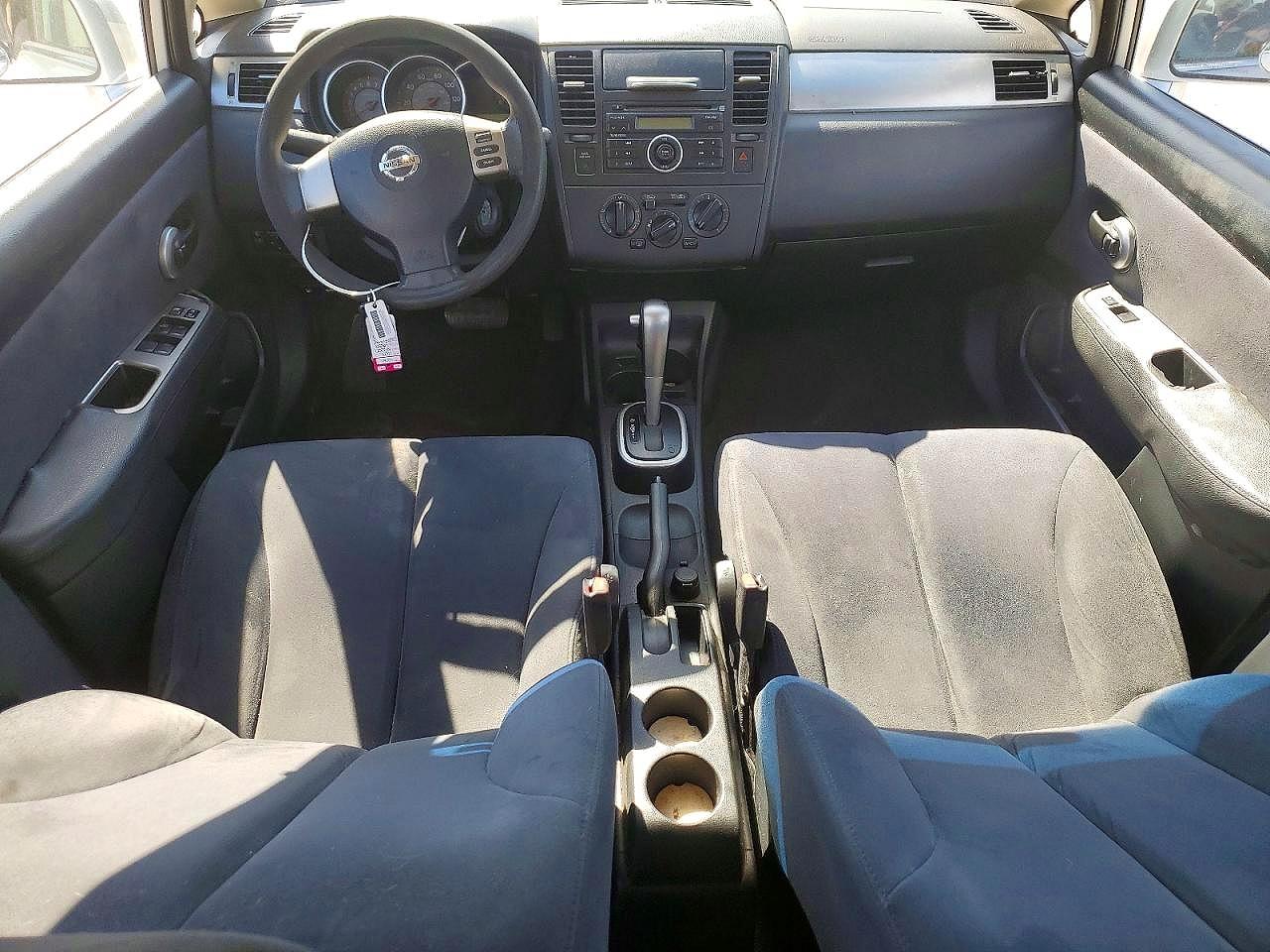 2009 Nissan Versa 1.8 S Silver vin: 3N1BC11EX9L383772