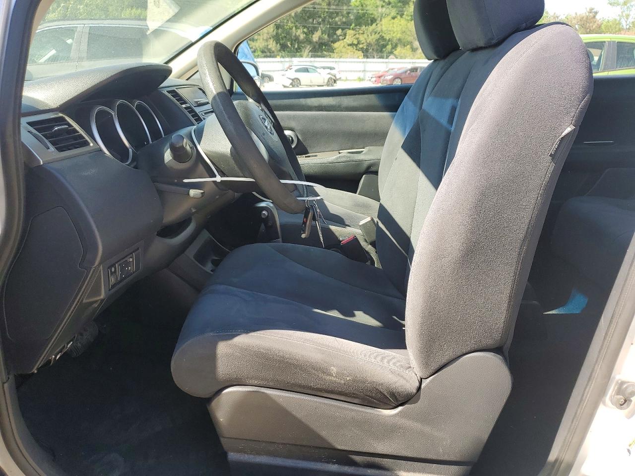 2009 Nissan Versa 1.8 S Silver vin: 3N1BC11EX9L383772