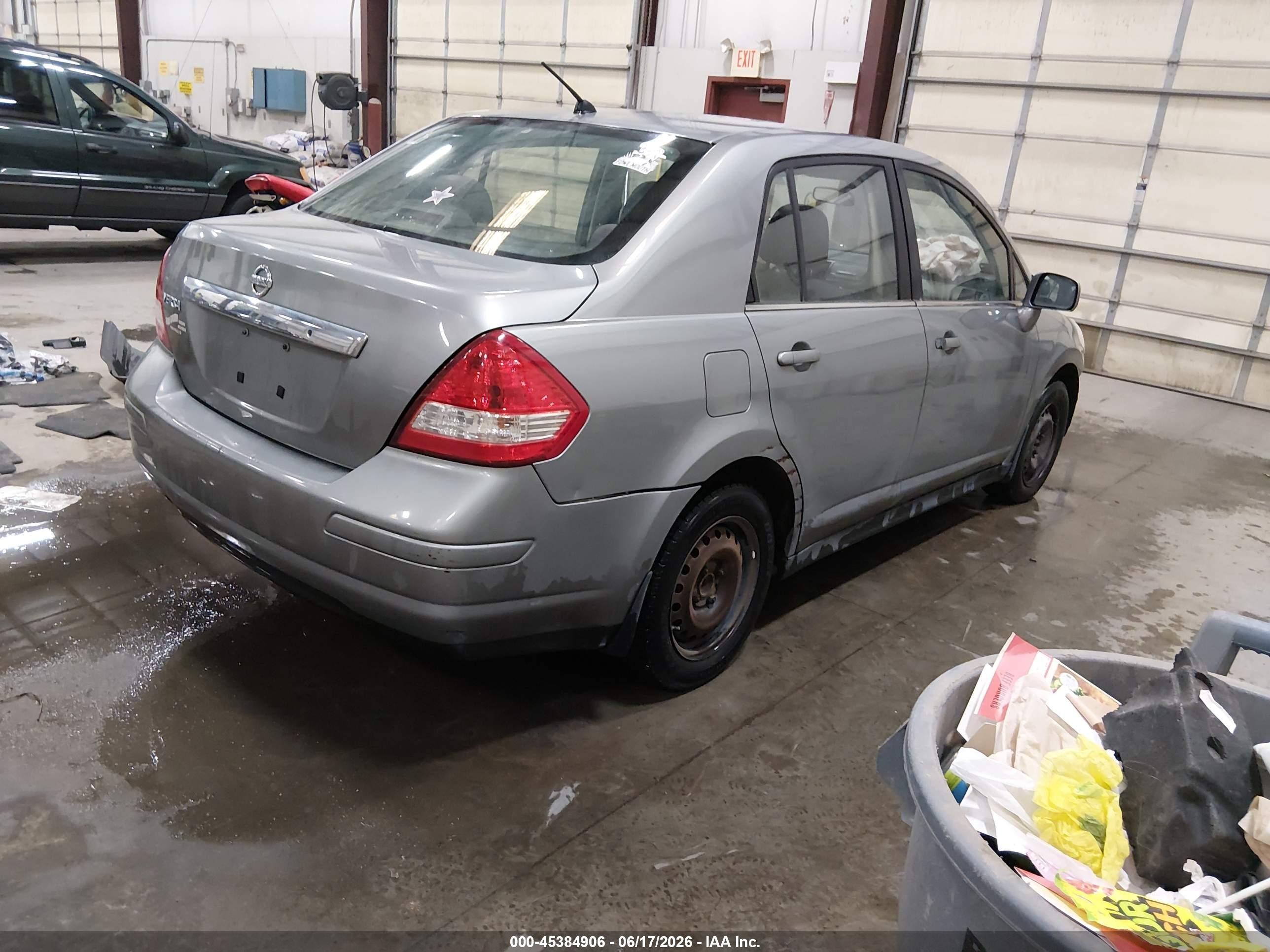2009 Nissan Versa 1.8s Gray vin: 3N1BC11EX9L385828