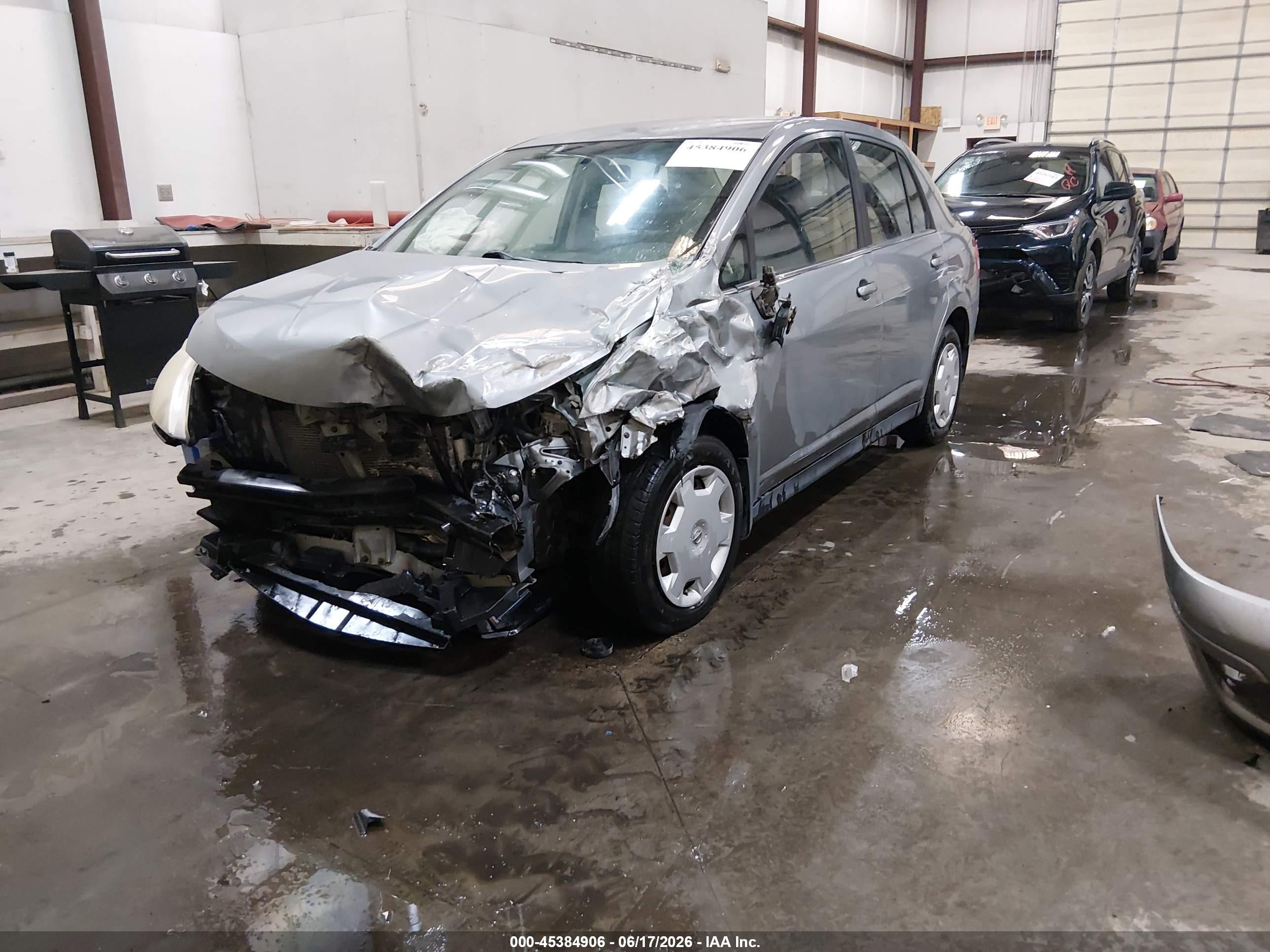 2009 Nissan Versa 1.8s Gray vin: 3N1BC11EX9L385828