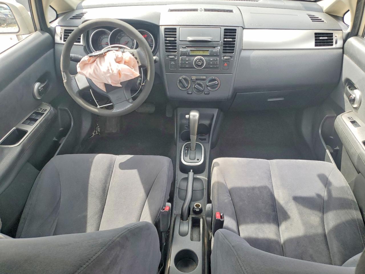 2009 Nissan Versa 1.8 S Beige vin: 3N1BC11EX9L392178