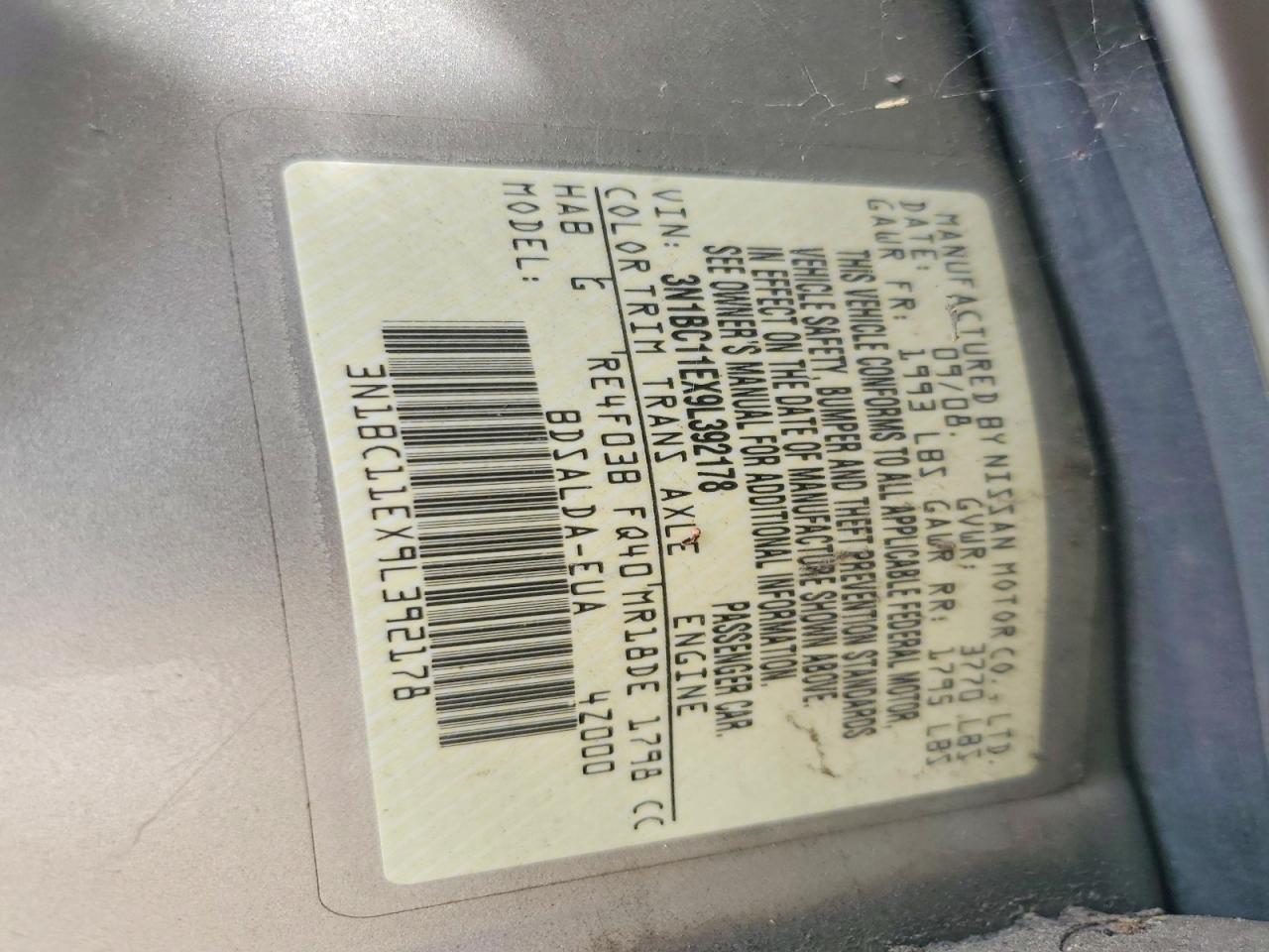 2009 Nissan Versa 1.8 S Beige vin: 3N1BC11EX9L392178