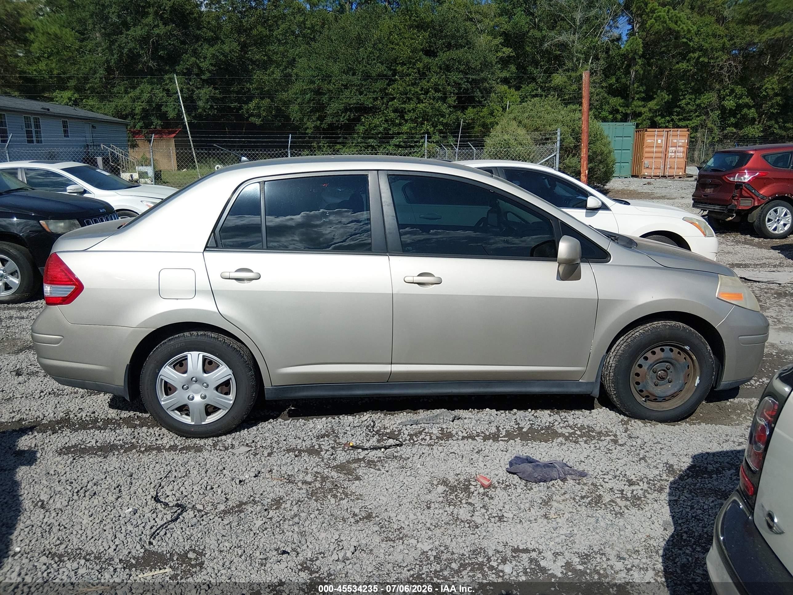 2009 Nissan Versa 1.8s Gold vin: 3N1BC11EX9L449835