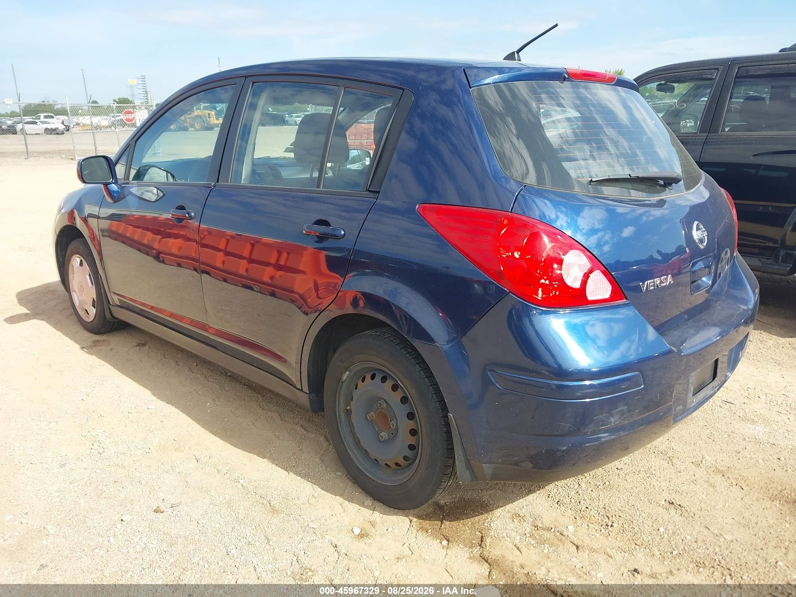 2008 Nissan Versa 1.8s Синий vin: 3N1BC13E08L355636