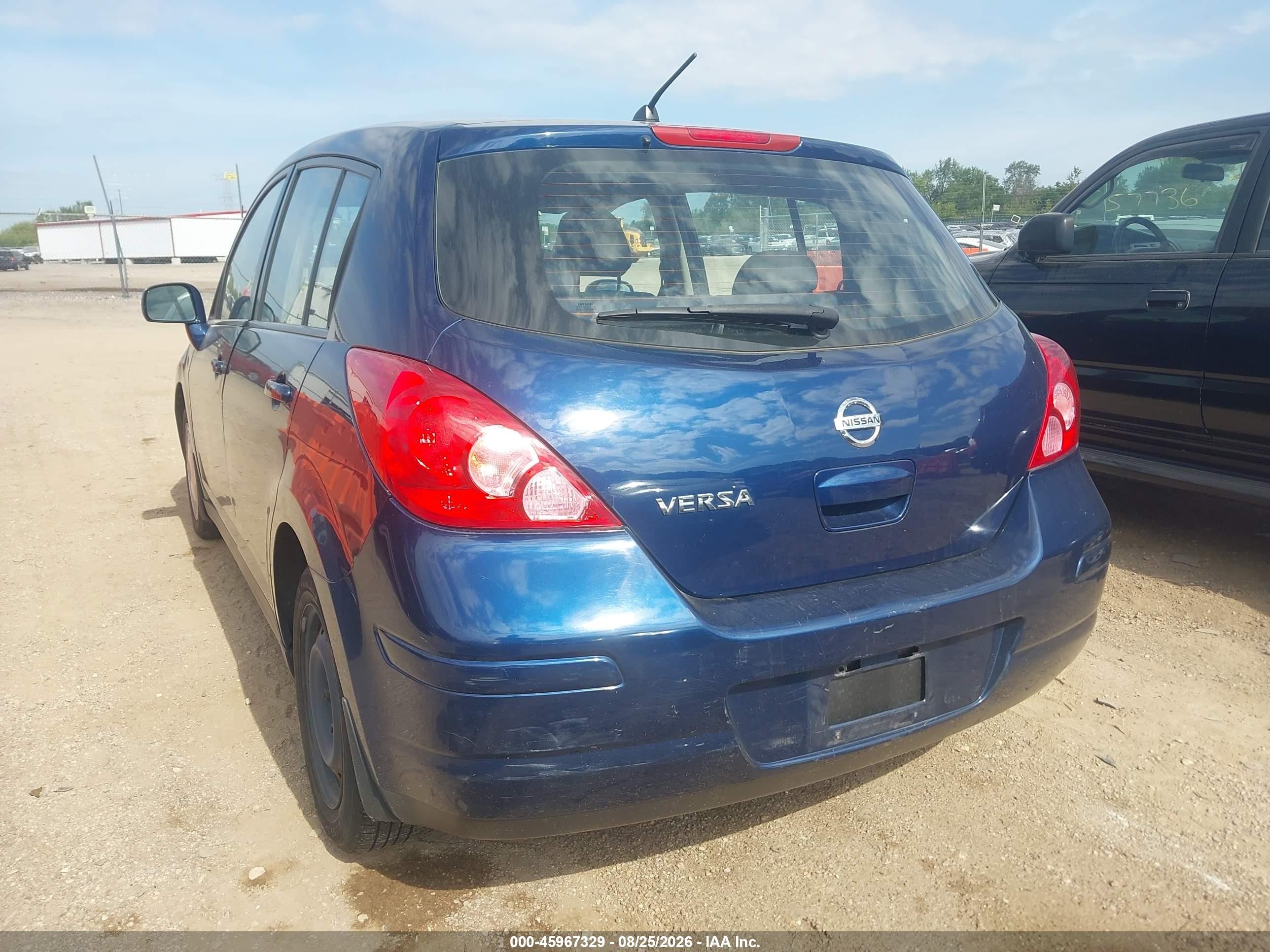 2008 Nissan Versa 1.8s Синий vin: 3N1BC13E08L355636